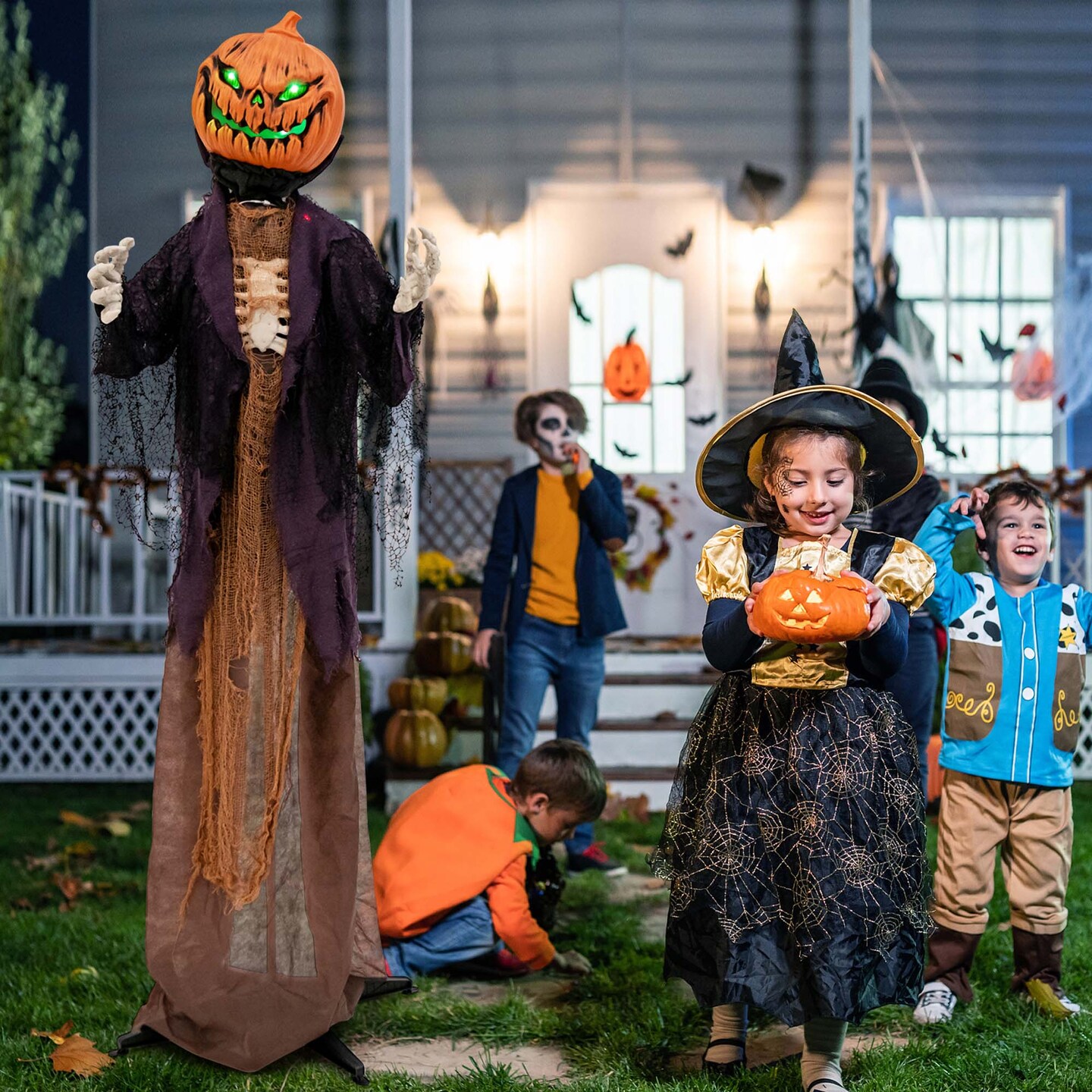 Costway 5.6 FT Halloween Animated Standing Pumpkin Scarecrow with Weird Phrases &#x26; LED Eyes