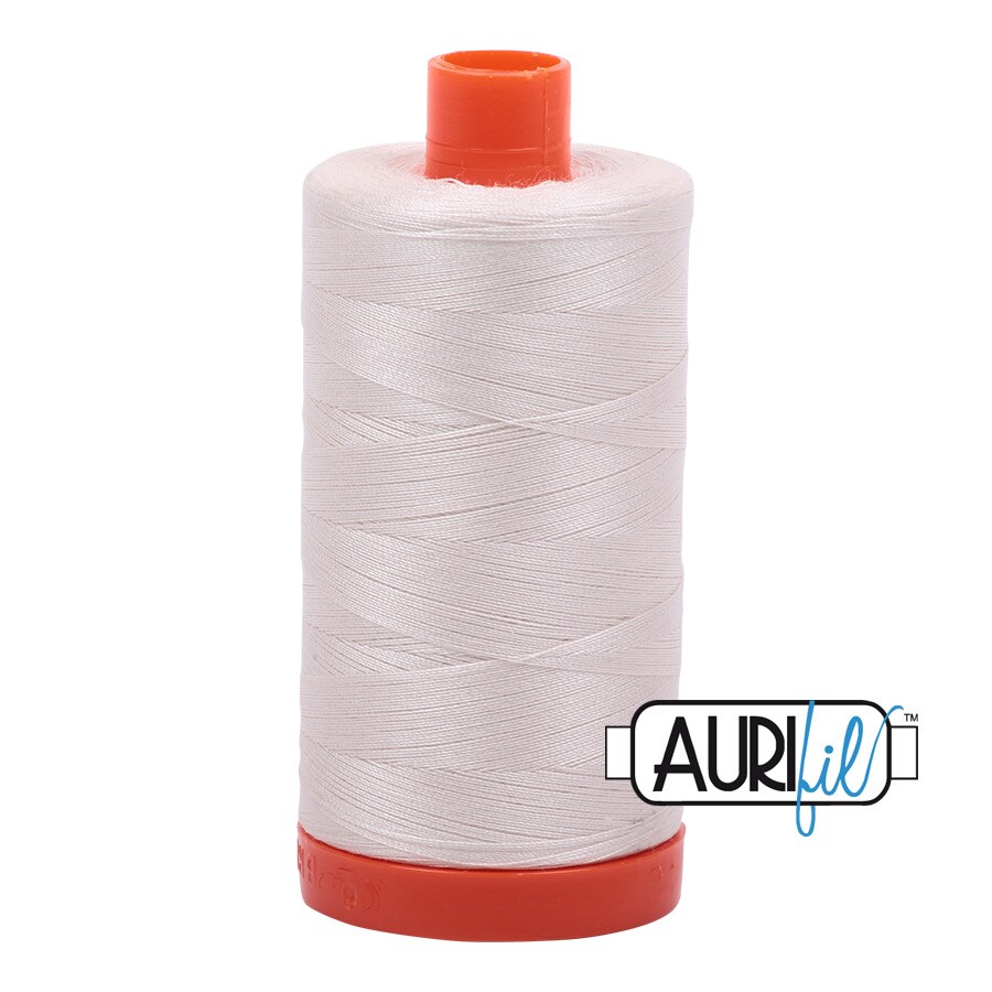 Muslin (2311) | 50wt Large Spool (1300M / 1422Y) | Aurifil Thread