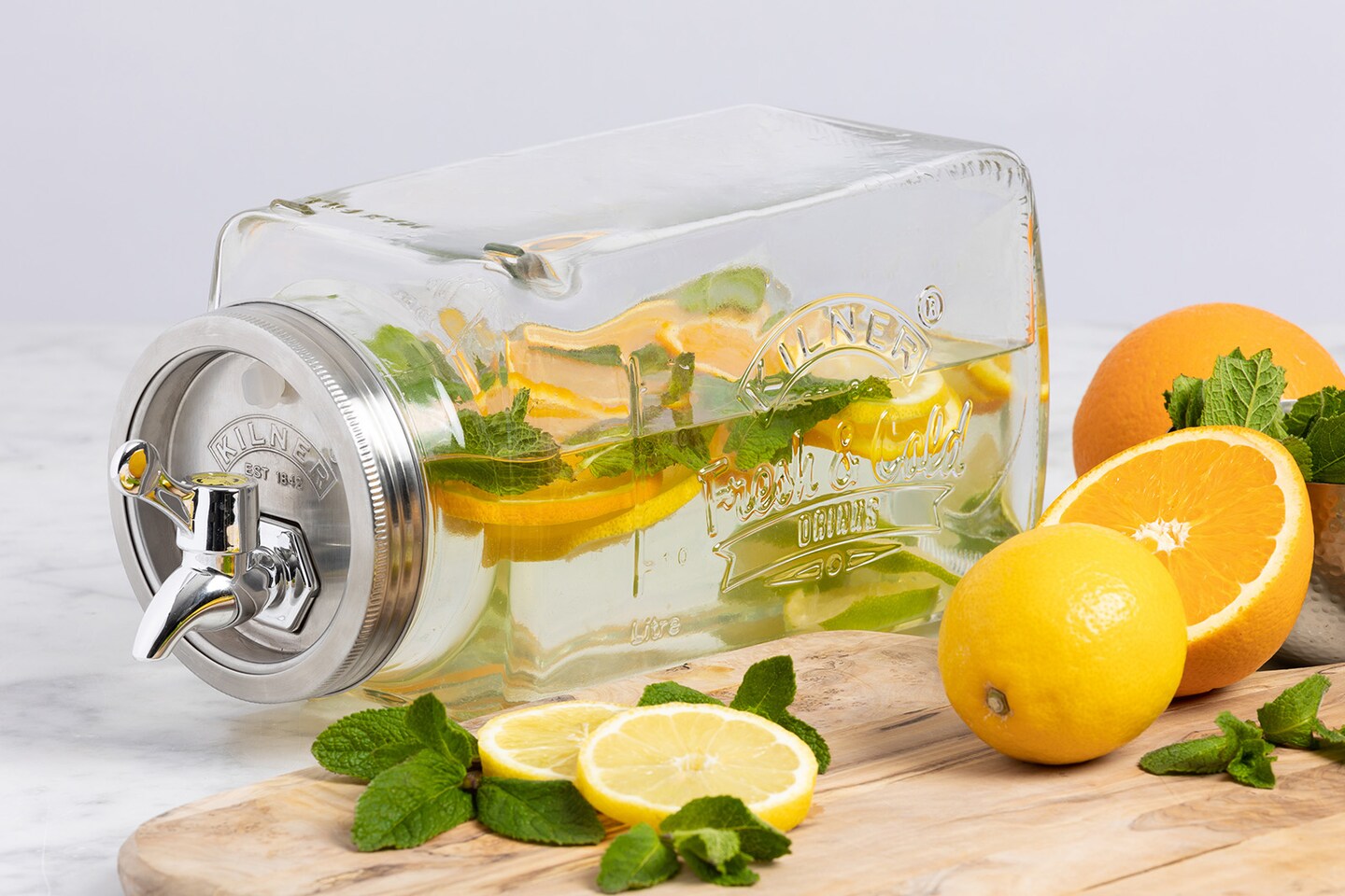 Kilner Glass Beverage Fridge Dispenser, 102oz Slim Drink Jar with Tap