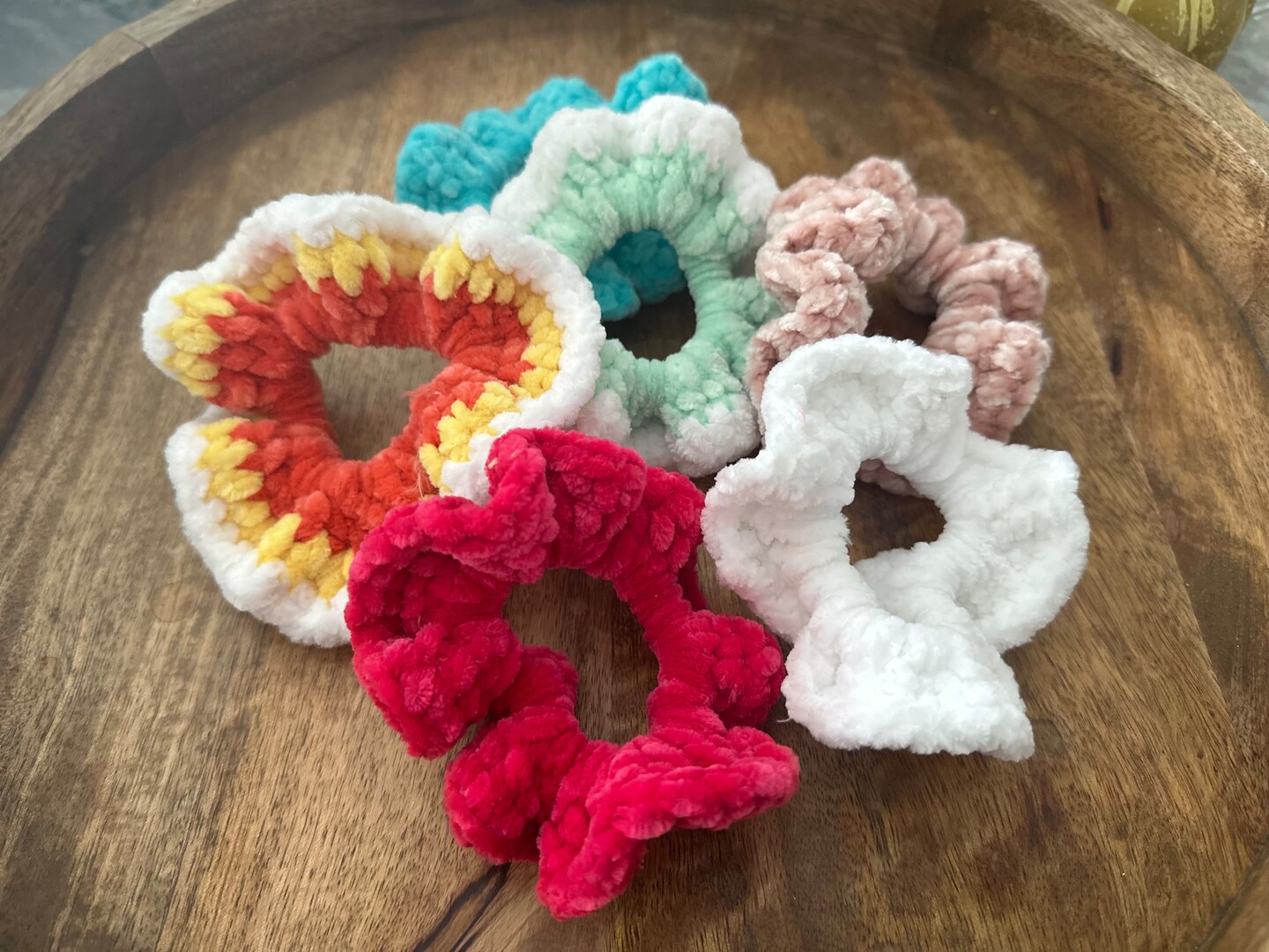 x8 Handmade Hair Scrunchie Collection Amazon.com: Hello Kitty & Friends Printed Fabric Hair  main image 4
