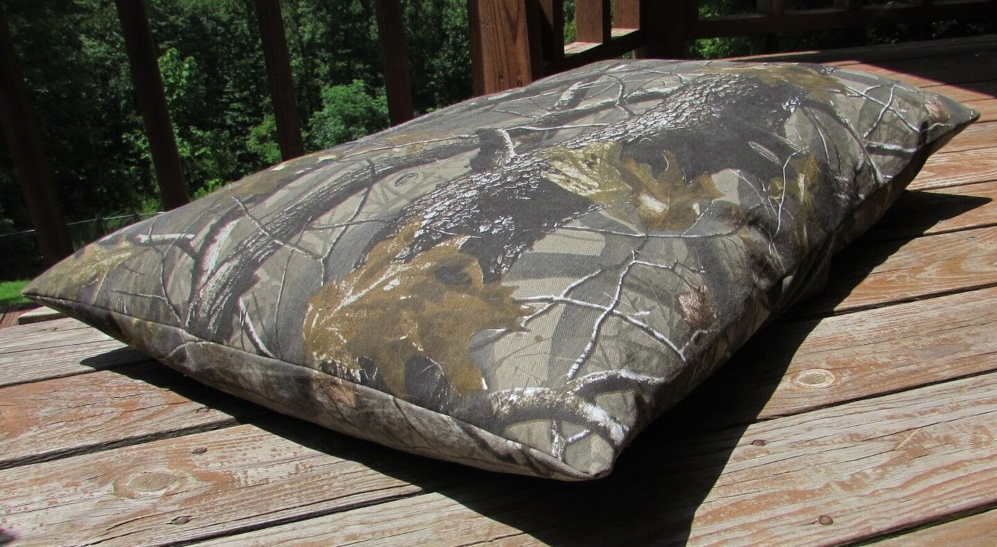 product name is Pet Bed Duvet Cover Realtree Hardwoods Camo, Canine Cloud Dog Bed Cover 35 x 24, Pet Furniture, Gift