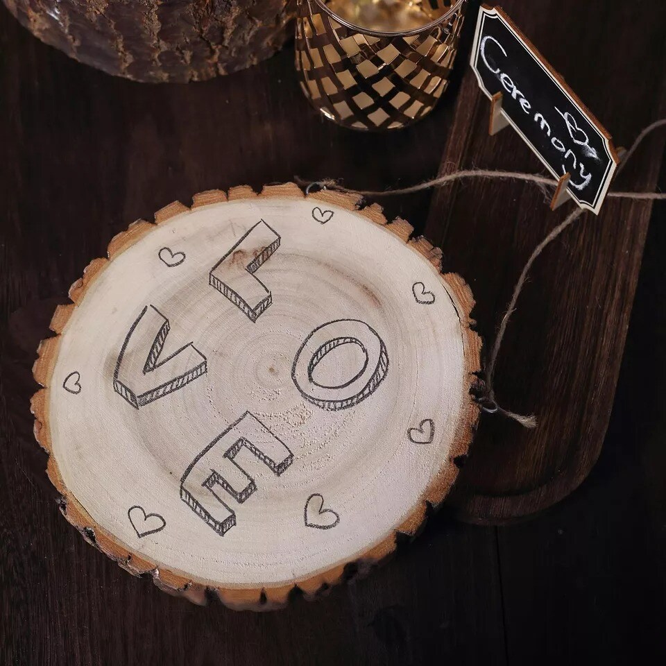 2 pcs 8&#x22; wide Brown Round Natural Wood Plaques Hanging Signs Party Decorations