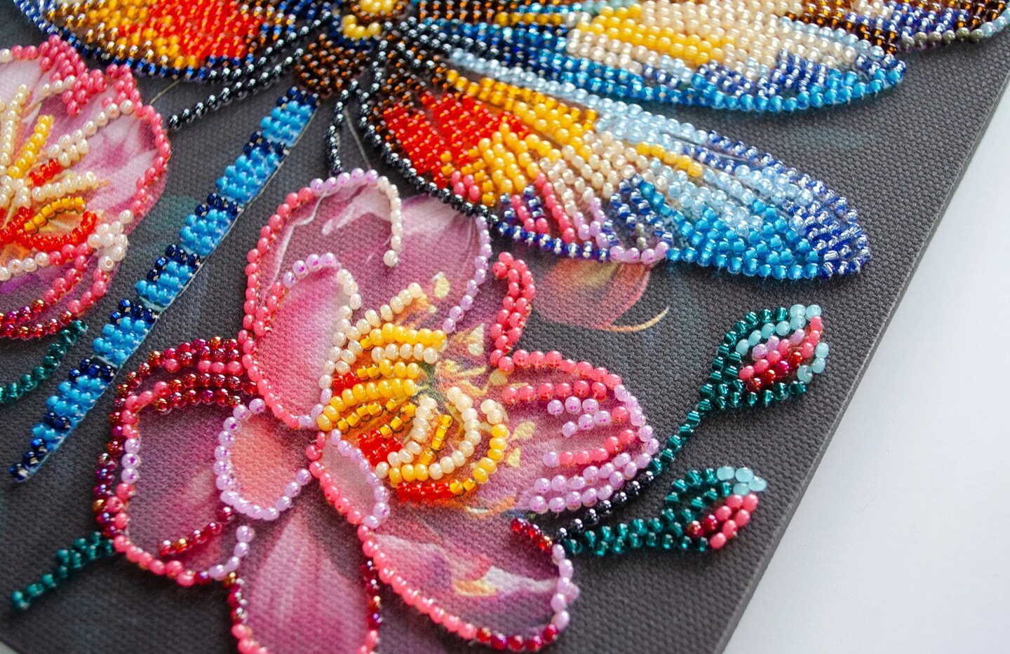 Mid-sized bead embroidery kit - Flickering wings