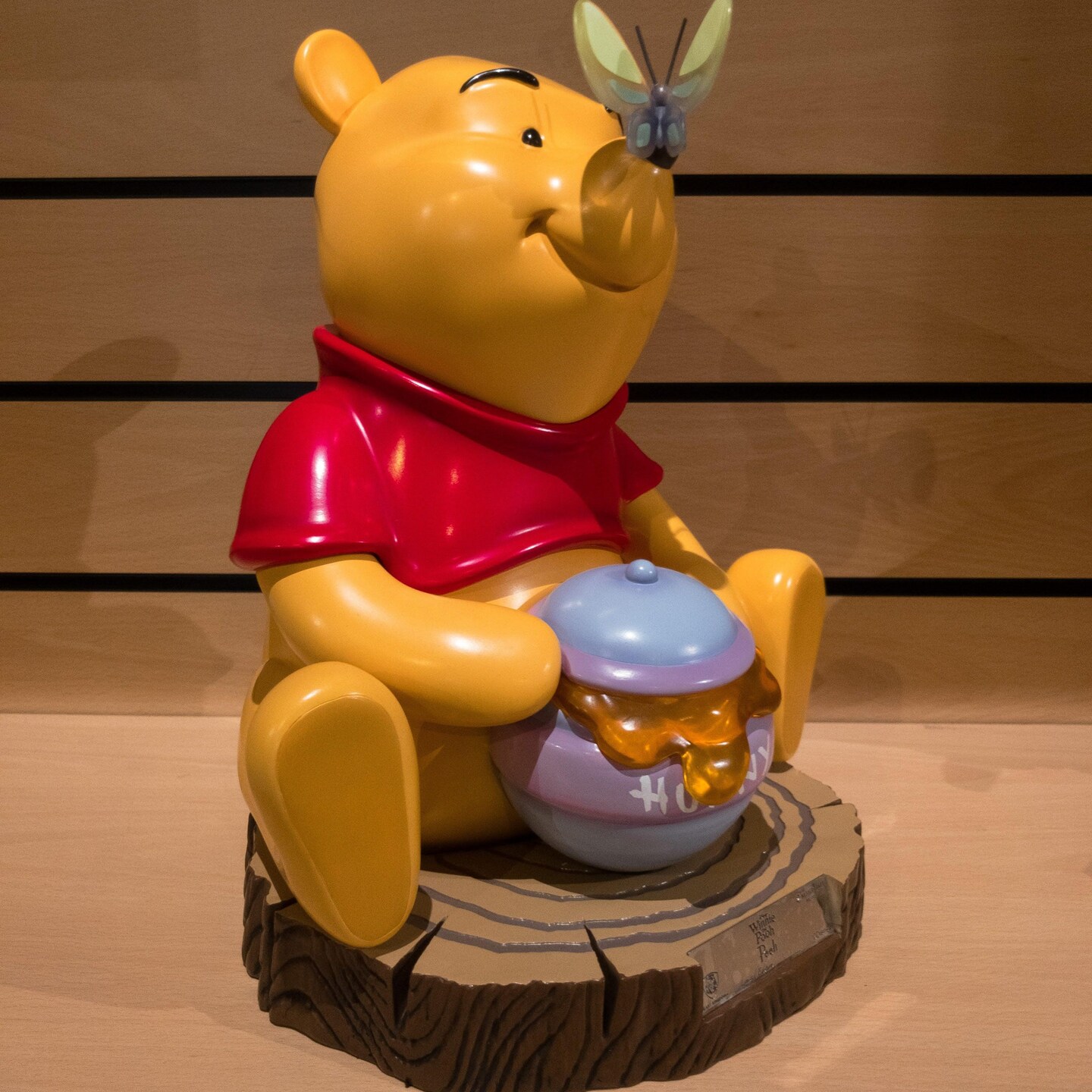 Disney Winnie the Pooh Master Craft Table Top Statue