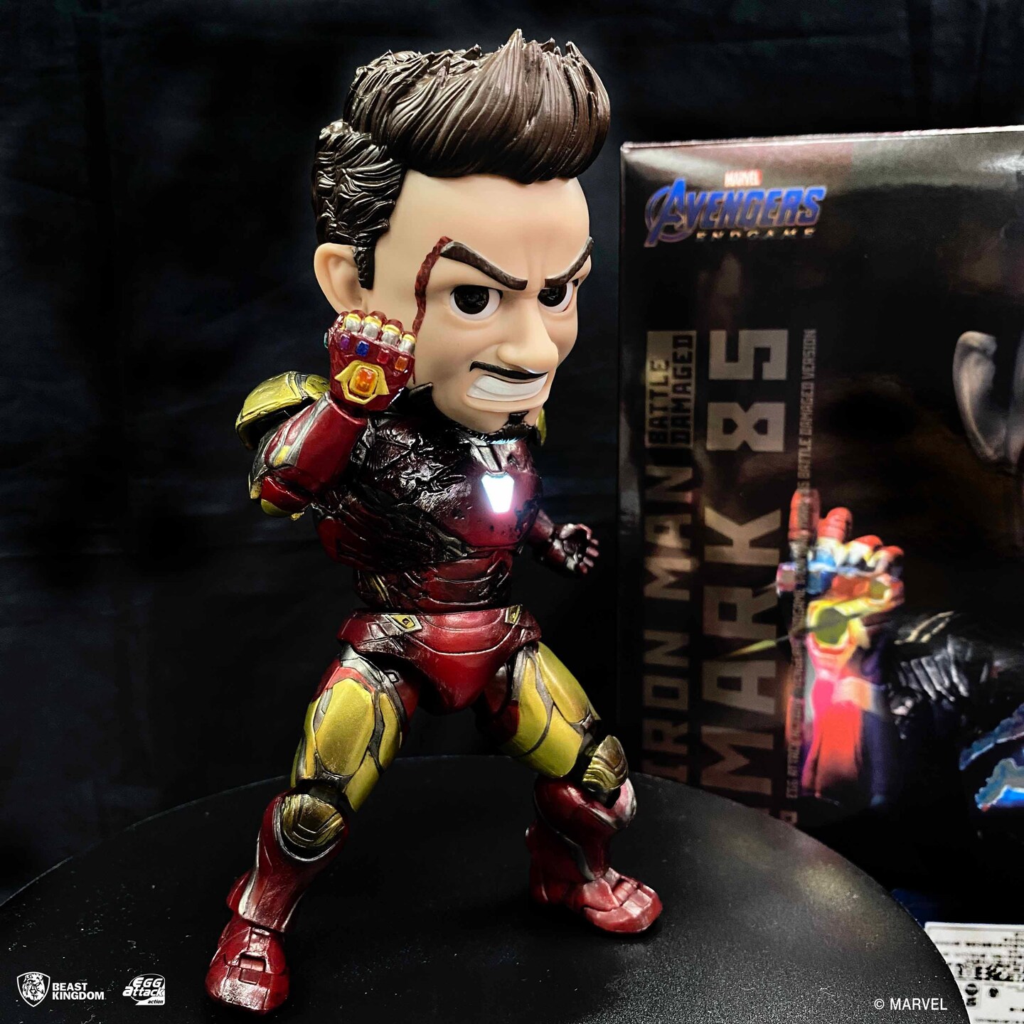 Avengers: Endgame Iron Man Mark 85 Battle Damaged Version Toy