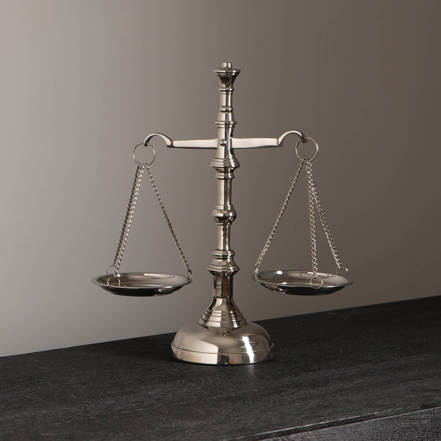 Vintage Style Libra-Scale Tray-Unique Centerpiece Balance for Home &#x26; Office decor