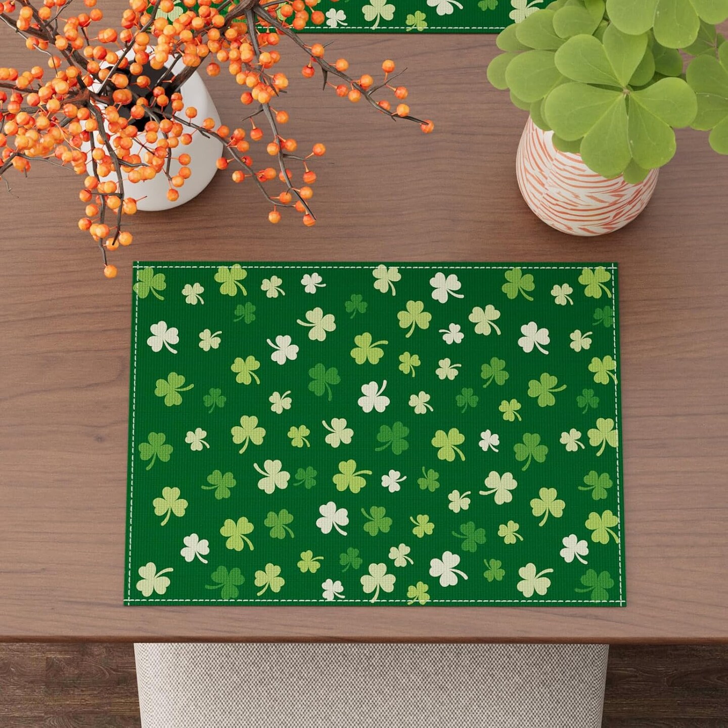 St. Patrick&#x27;s Day Green Shamrock Placemats Set of 4 Table Mats 12 x 18 Inch Party Home Dining Decor Table Decorations