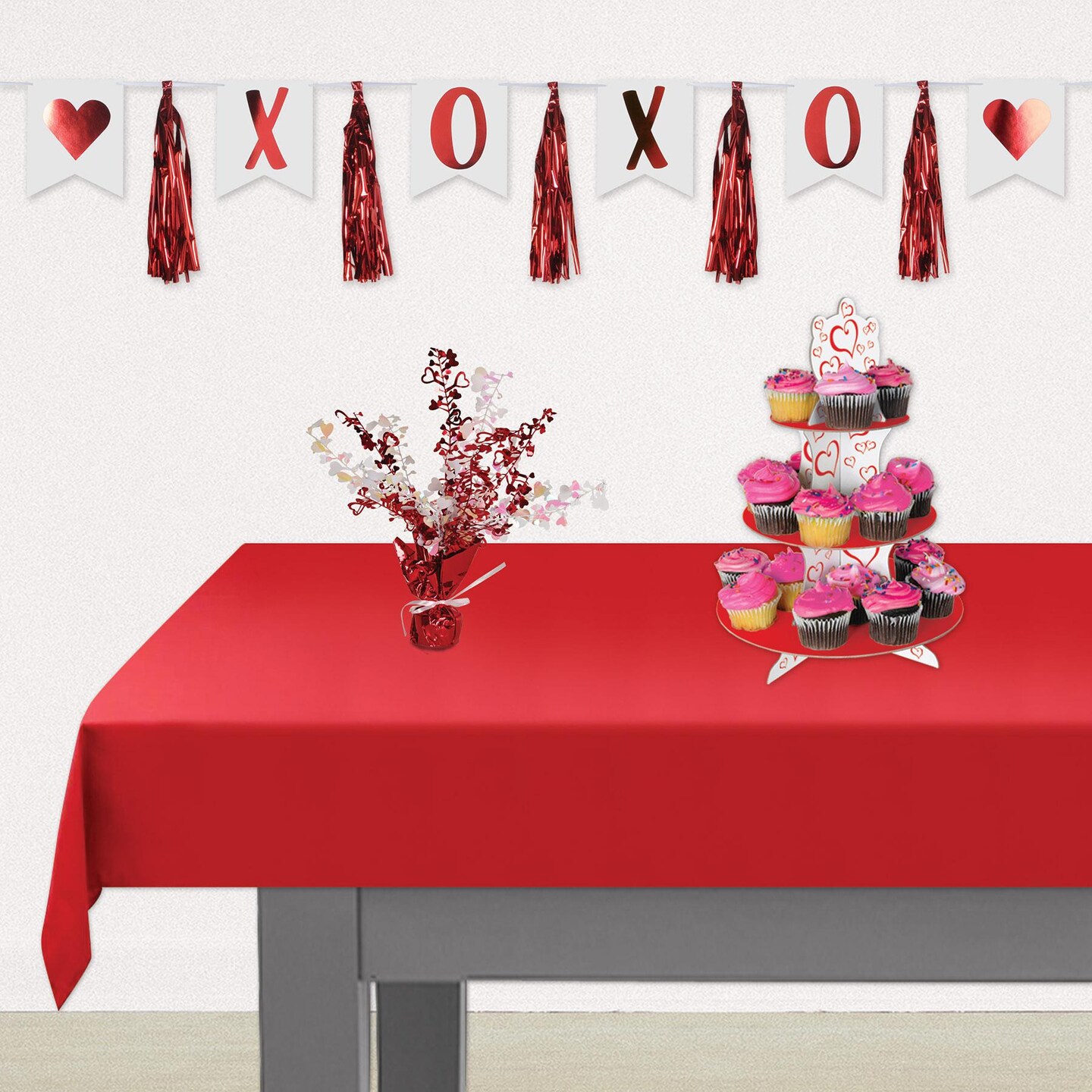 12 Pack Beistle Valentine&#x27;s Day Heart Centerpiece - red/opalescent
