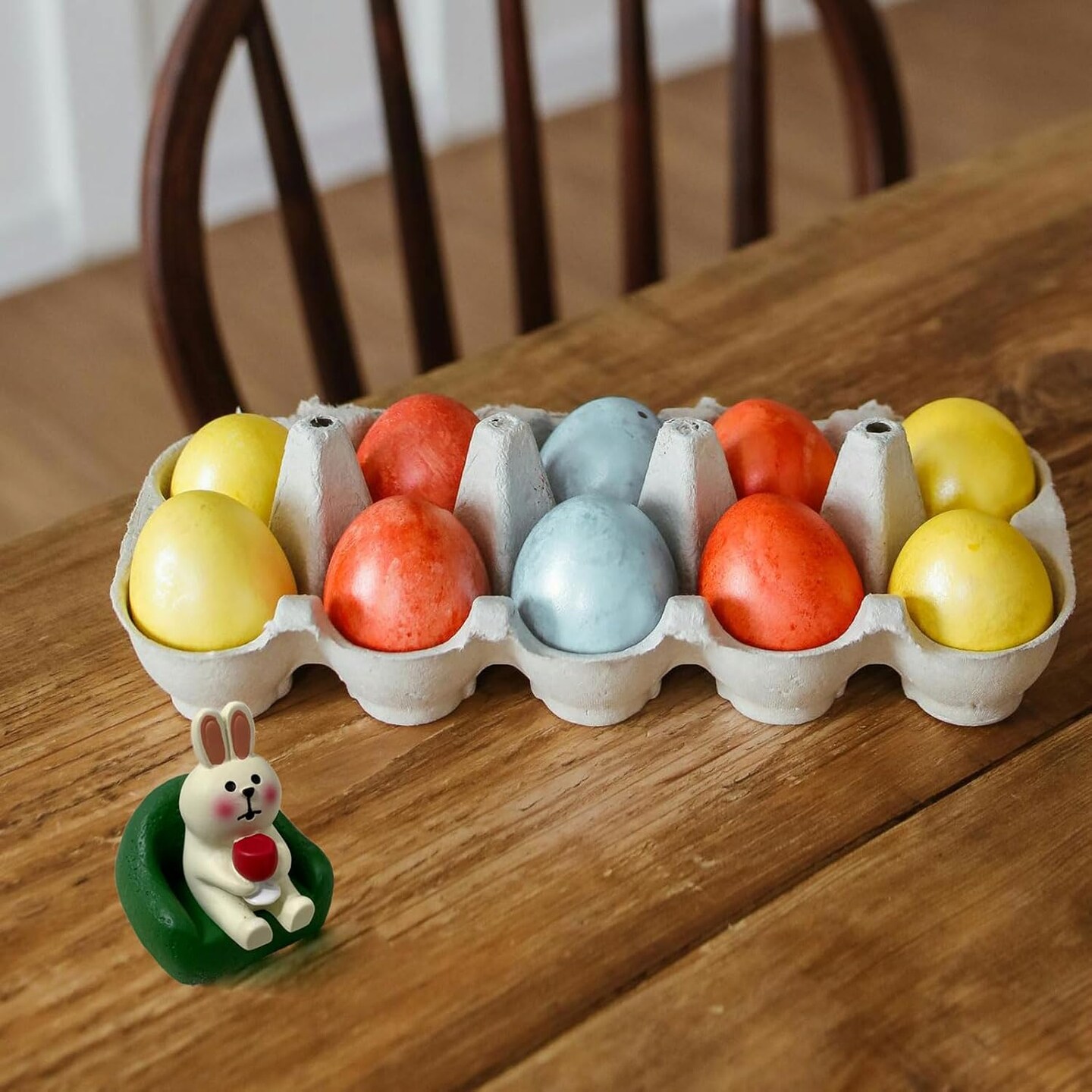 Miniature Bunny Figurines, Mini Rabbit Holding Red Wine Figurine, Resin Rabbit Easter Bunny Decor for Home Indoor Decoration, Cute Rabbit Gifts for Rabbit Lovers (Green Safa)