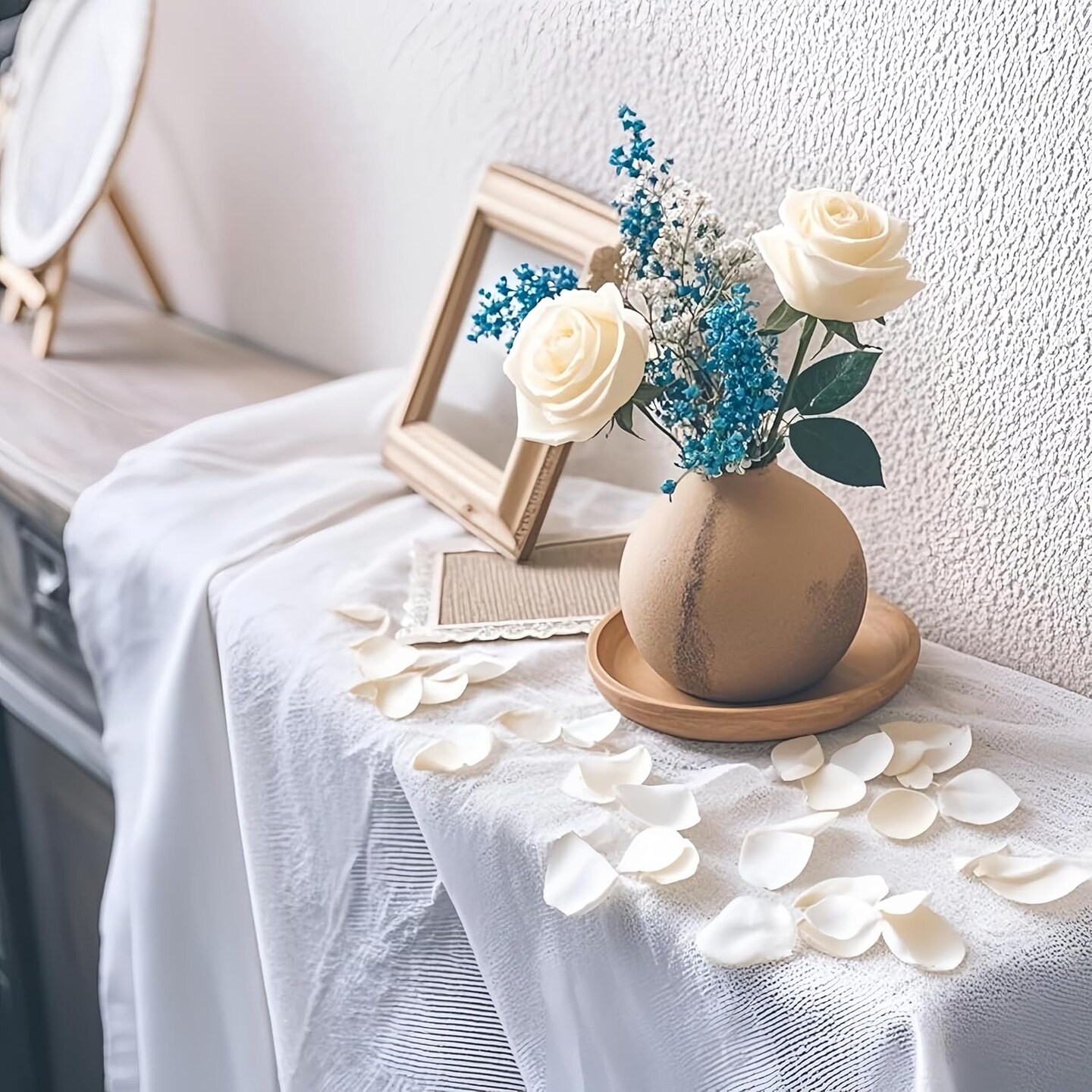 300Pcs Silk Ivory Rose Petals,Artificial Flowers Petals Romantic Night Decoration for Wedding