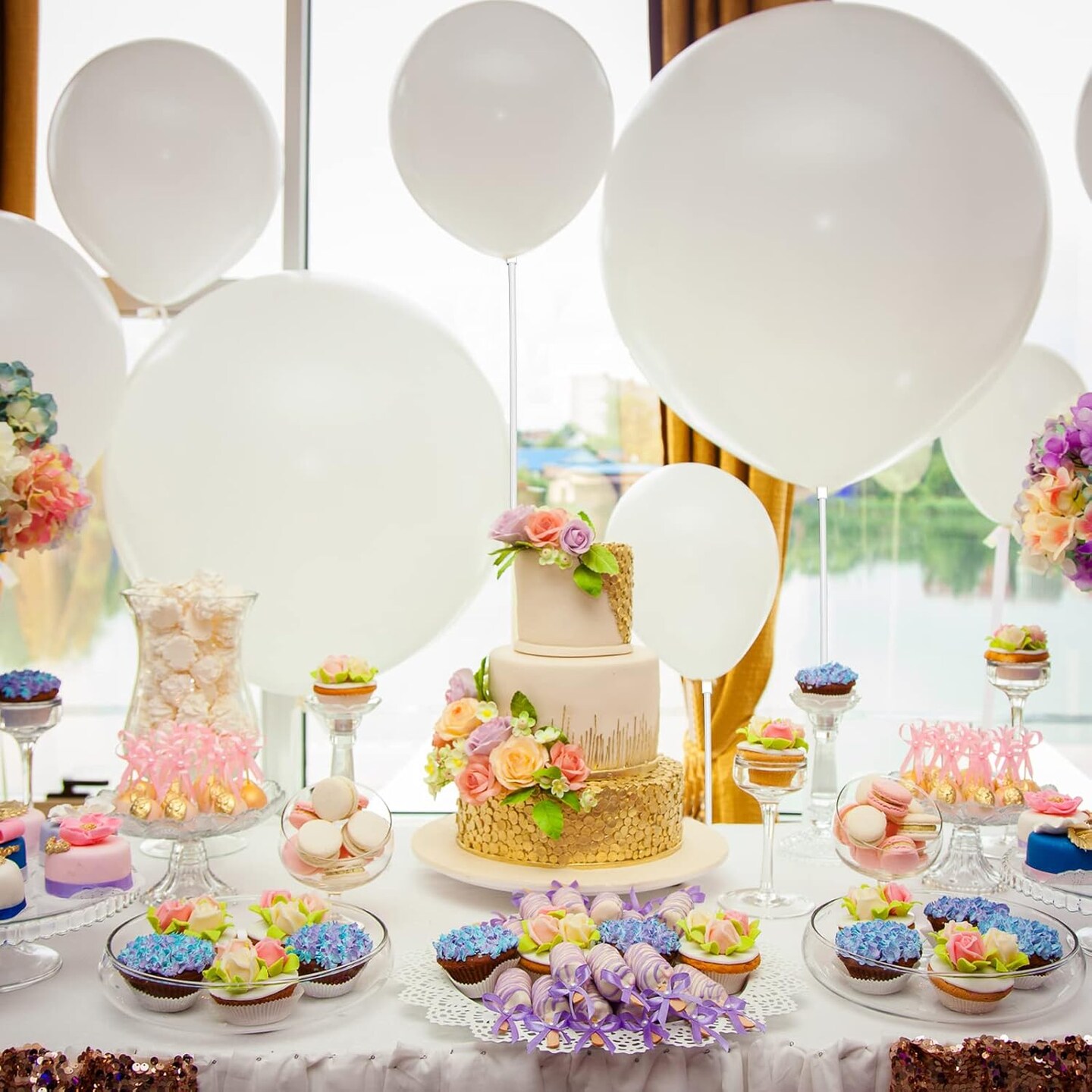 300 Pcs Plastic Balloon Stick with Cup, Balloon Stick with Base Holder Stand for Birthday Wedding Graduation Prom Baby Shower Party Decoration Supplies(White)