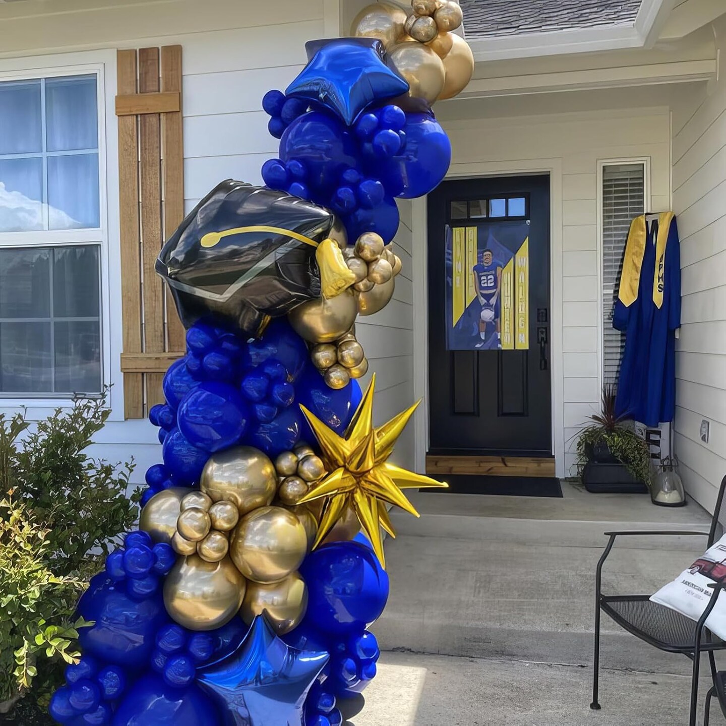 Graduation Balloons Garland Arch Kit, Graduation Balloons Class of 2025, Navy Blue and Gold White Latex Balloons with Graduation Class Foil Balloons for 2025 Graduation Party Decor