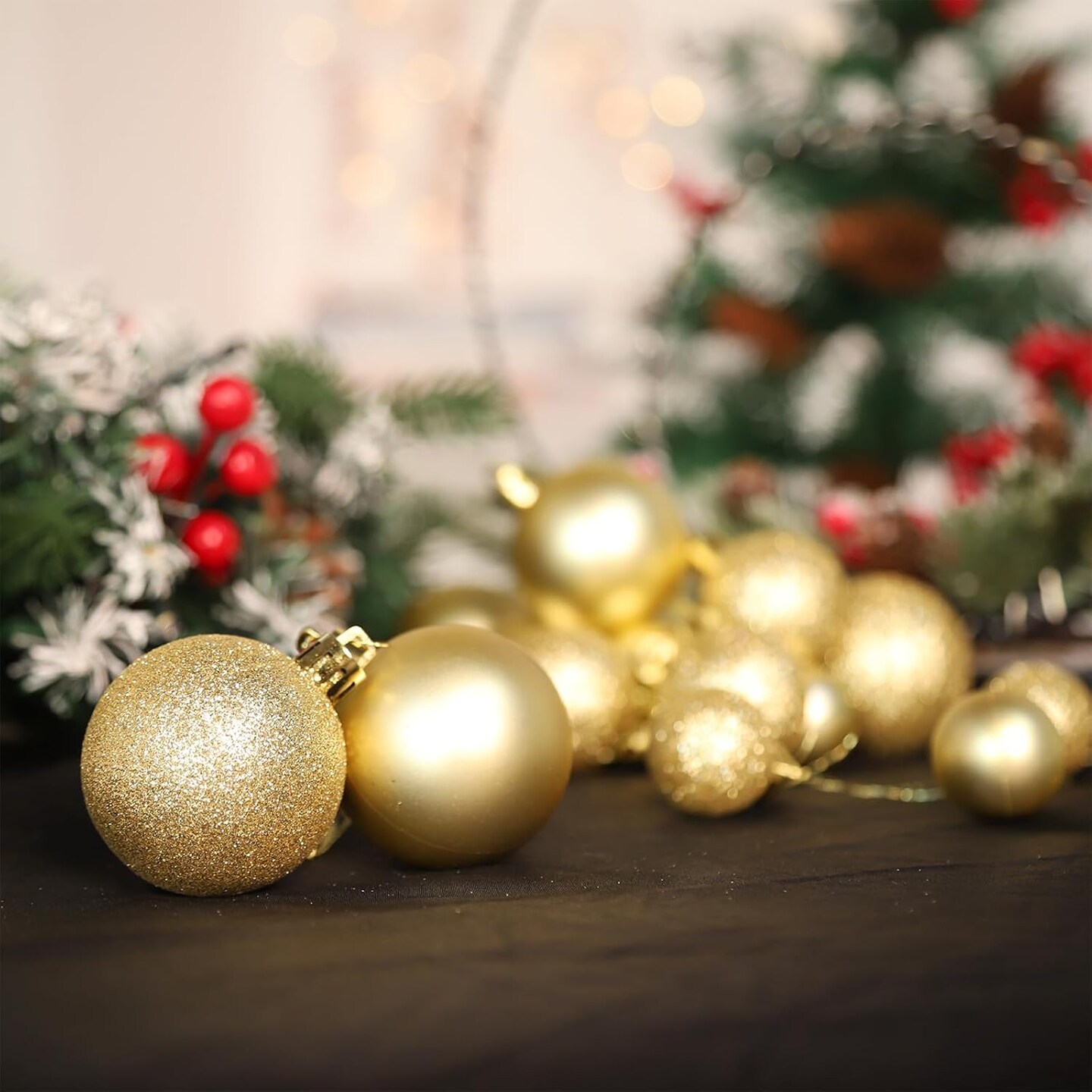 44Pcs Christmas Ball Gold Christmas Ornaments Set for Garden, Backyard, Holiday, Wedding, Party Decorations Shatterproof Christmas Decorations Ornaments Bulk Balls (10pcs 2&#x201D;, 14pcs 1.57&#x201D;, 20pcs 1.18&#x201D;)