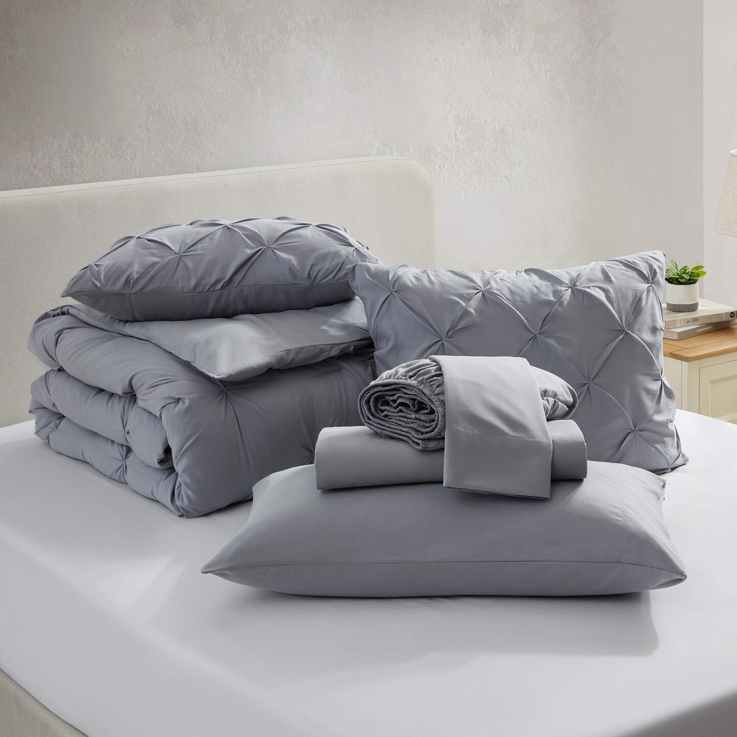 Nestl Pinch Pleat Bed in a Bag