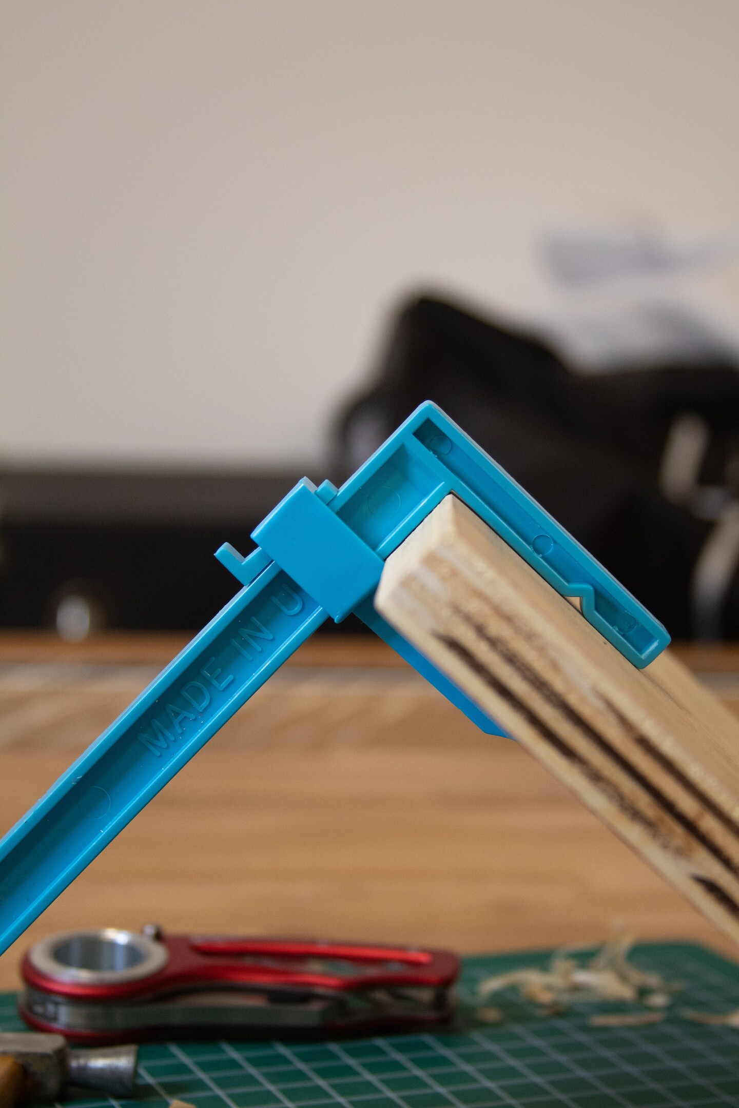 Excel Blades Large Adjustable Plastic Clamps, 7 Inch, Set of 2, Durable Plastic