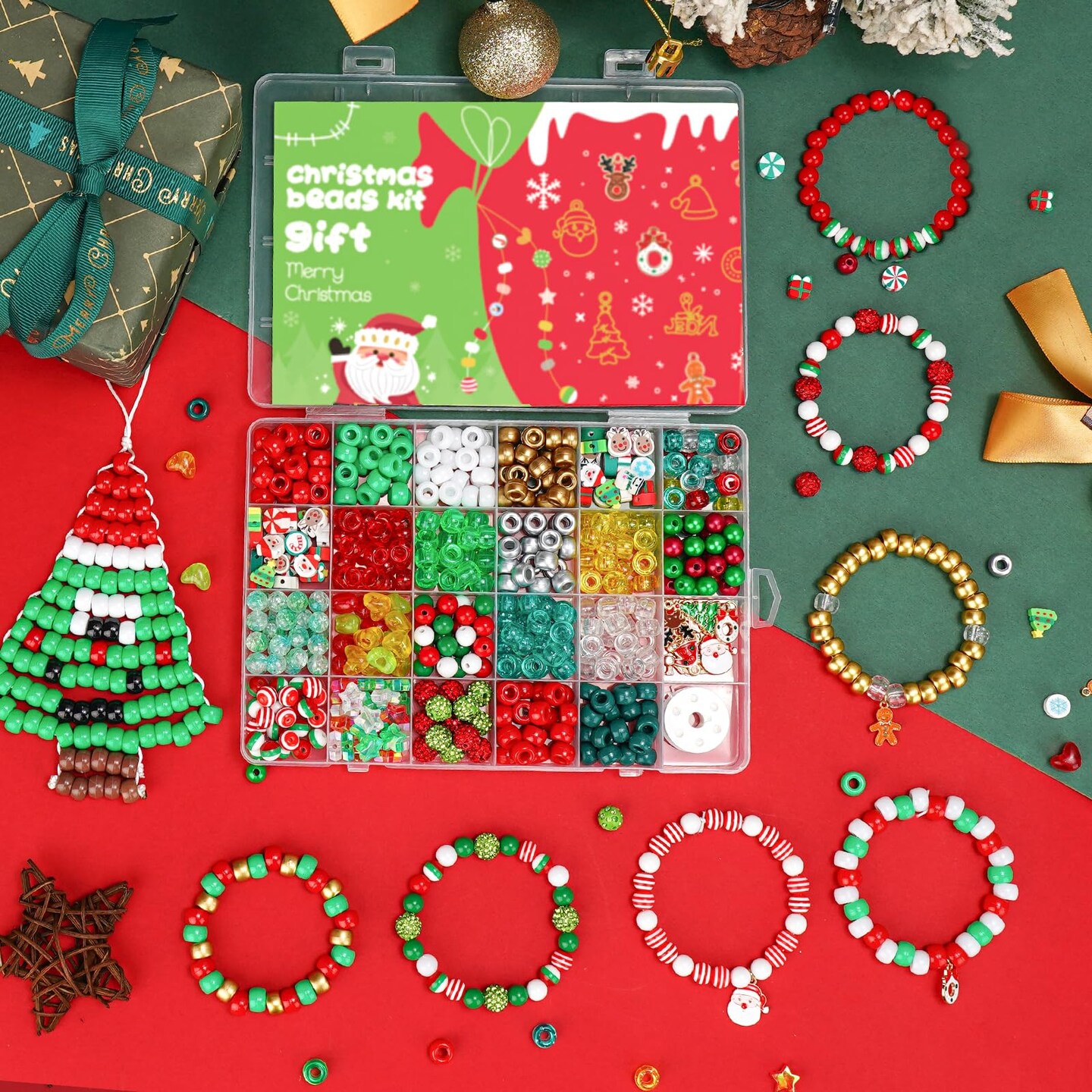 Christmas Beads for Bracelets, 500Pcs Pony Beads Kit with Christmas Tree Snowflake Charms Xmas Party Decor Red Green Assorted Beads Gifts for Girls Kids DIY Jewelry Making Crafts Stocking Stuffers