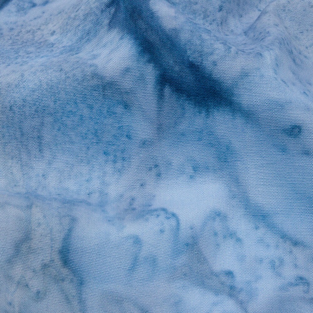 1 Yard Island Batiks Foundation Basics Shark Abstract Quilting Cotton Fabric