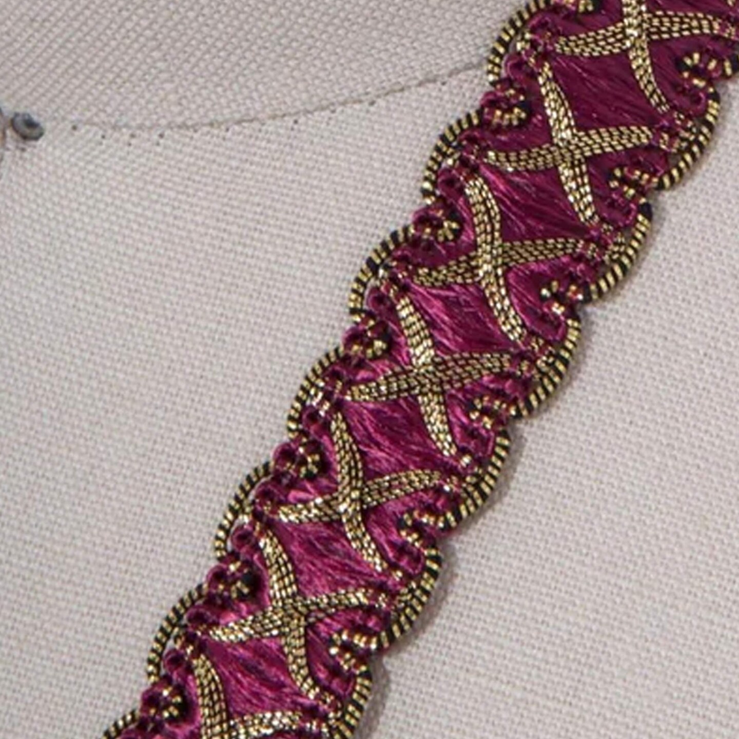 2 Yards 5/8 Inch Burgundy and Gold Gimp Trim for Drapes Upholstery Pillows and Home D&#xE9;cor