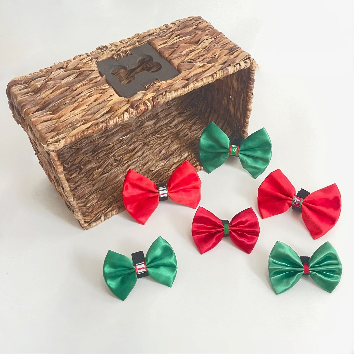 Edge Collections - 3" x 5" - Multicolor - Assorted Christmas Bows for Pets!