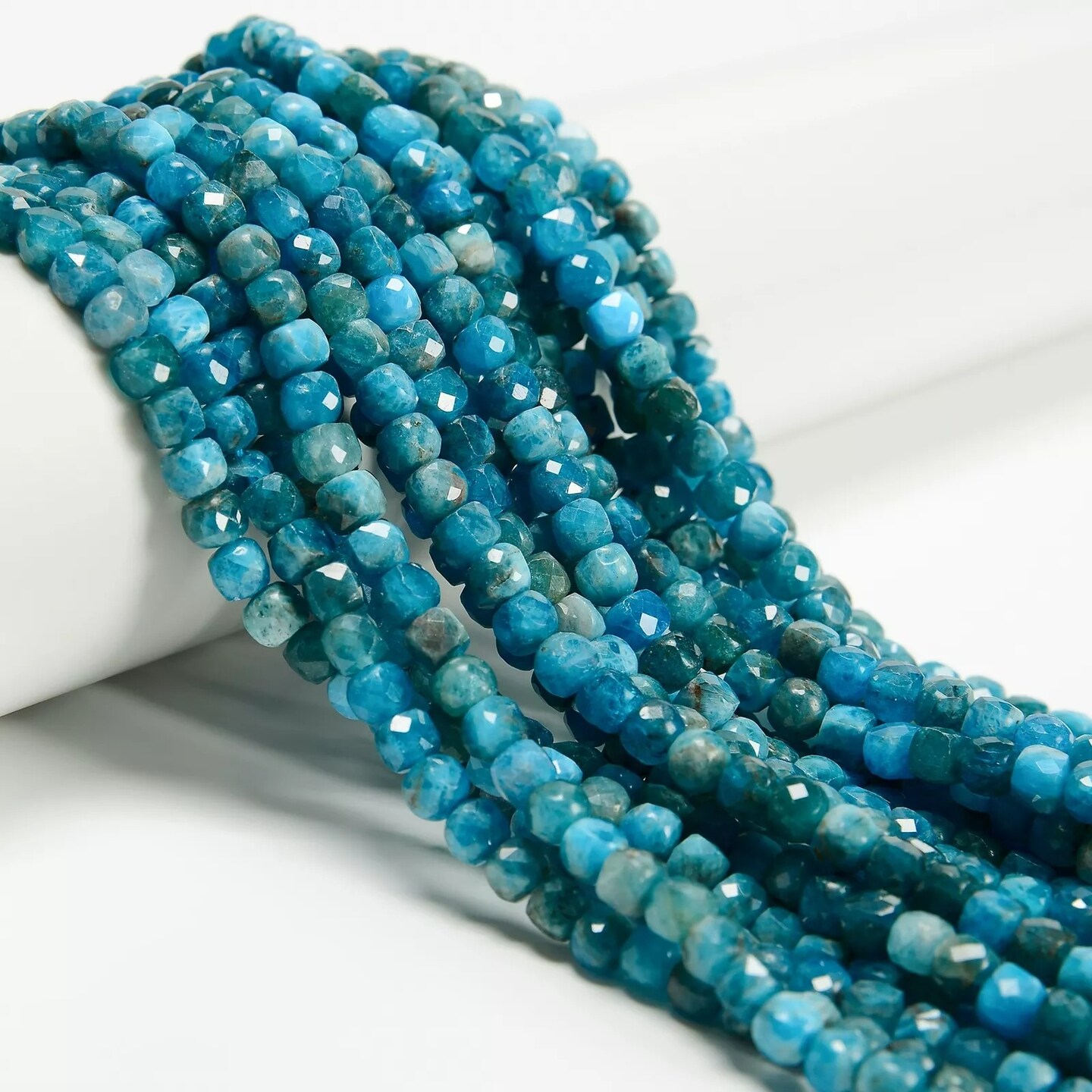 Natural Dark Blue Apatite Faceted Cube Beads 4-5mm 15.5&#x22; Strand