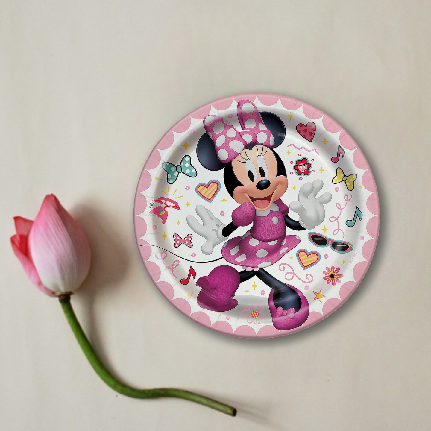 8 Count Minnie Mouse Party Paper Dessert Plates 7" Pink Birthday Party Supplies