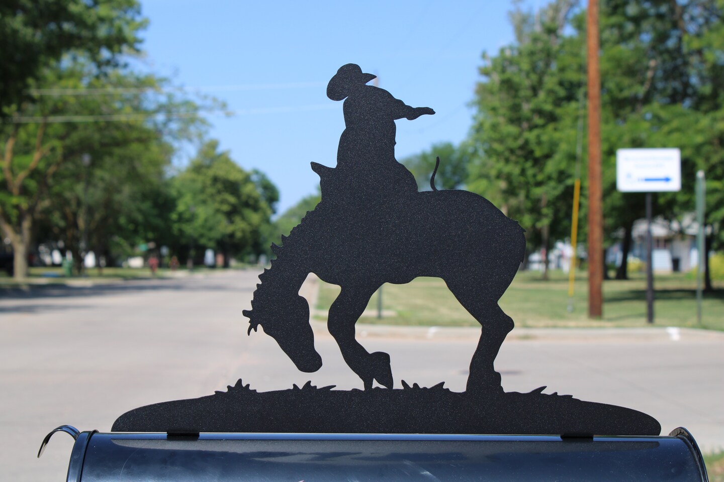 Rodeo Bucking Bronco Horse Metal Mailbox Topper 11.5 Inches Tall - Does ...