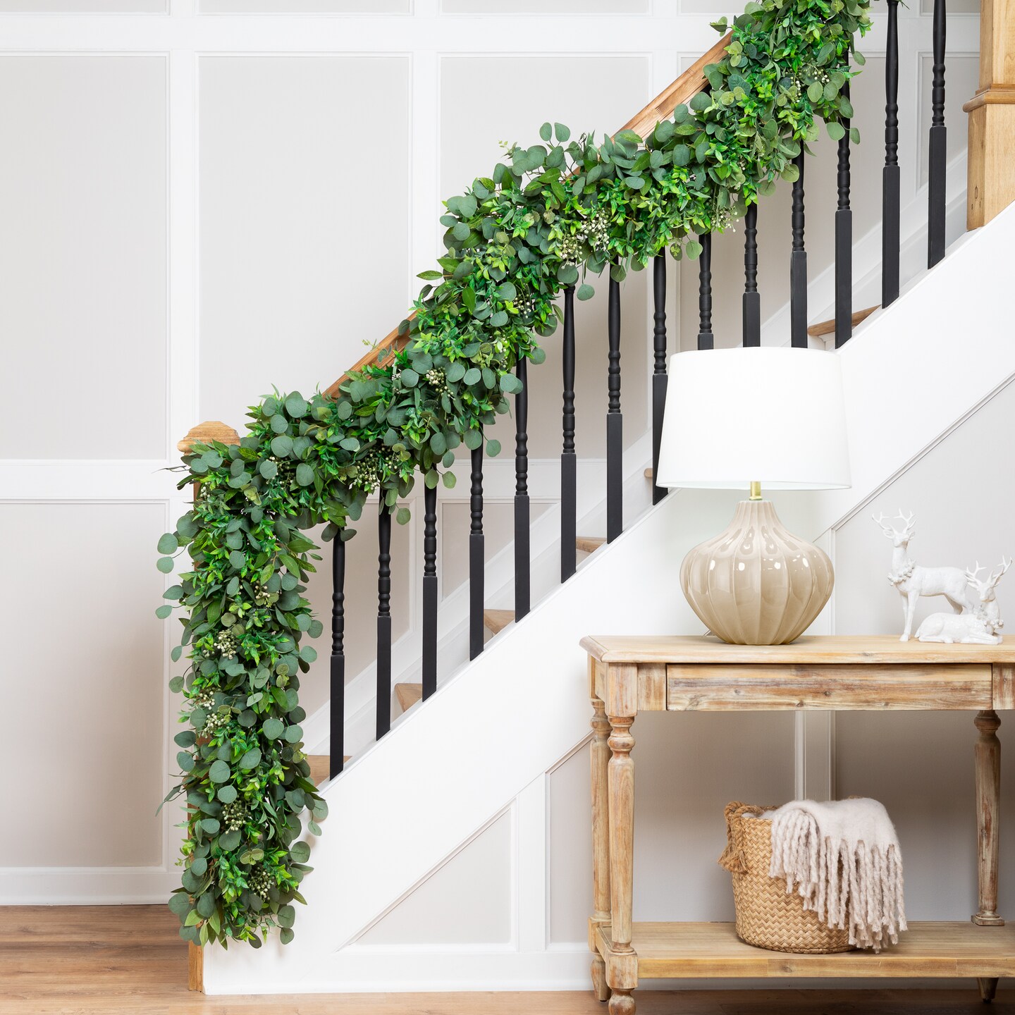 Northlight Silver Dollar and Seeded Eucalyptus Artificial Christmas Garland - 10' x 15" - Unlit