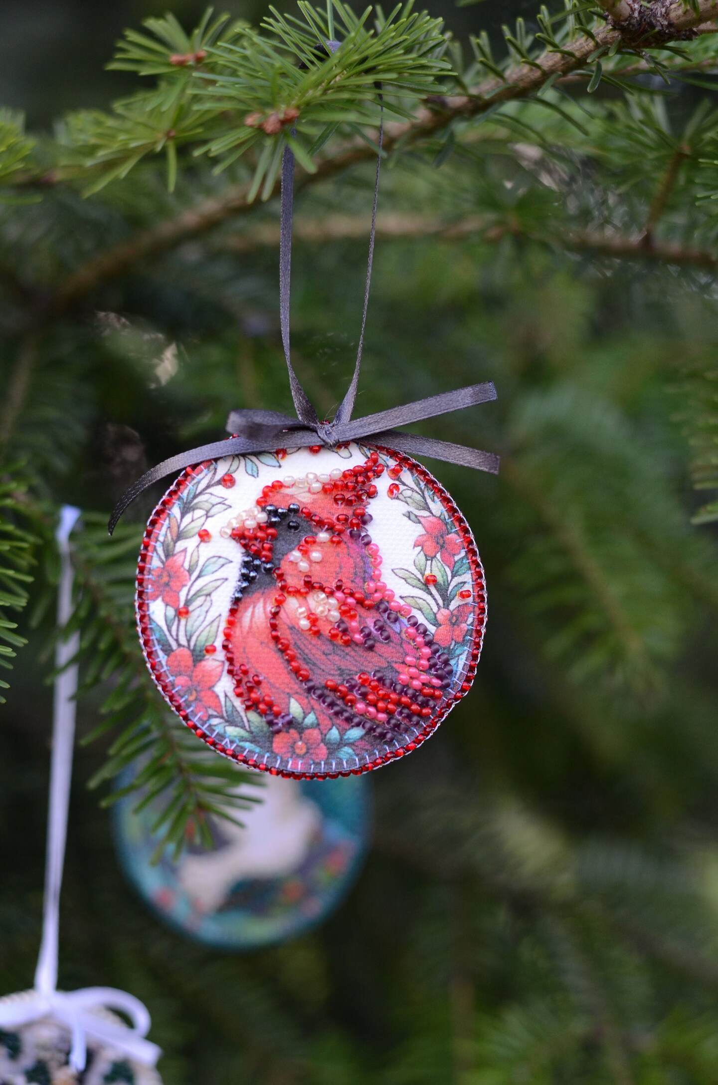 Bead Embroidery Kit Decoration - Red cardinal