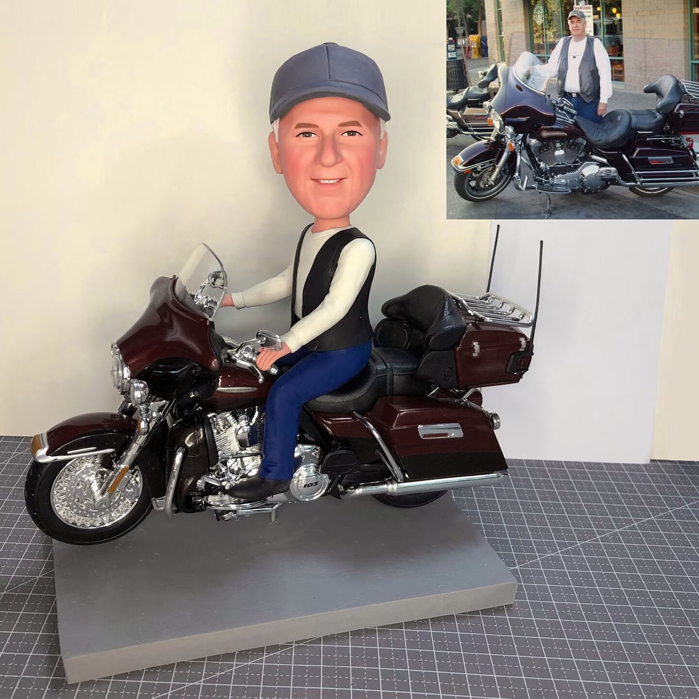 Custom Bobbleheads: online Riding Motor Man | Traffic Custom Bobblehead | Bobbleheads as Unique Gifts for Birthday, Wedding, Anniversary