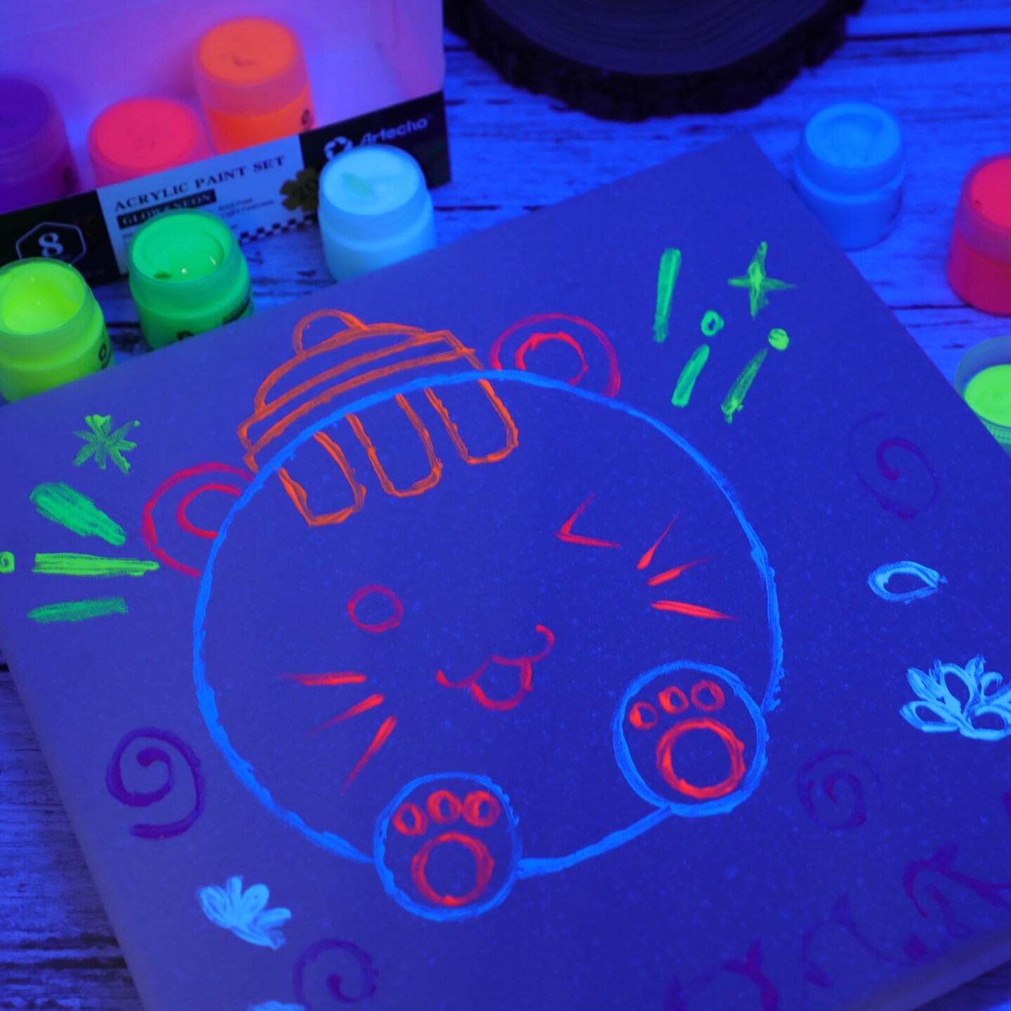 Glow in the Dark Paint 8 Colors, 20 ml / 0.7 oz Acrylic Paint for Decoration, Art Painting, Outdoor and Indoor Art Craft, Supplies for Canvas, Rock, Wood, Waterproof Rich Pigments