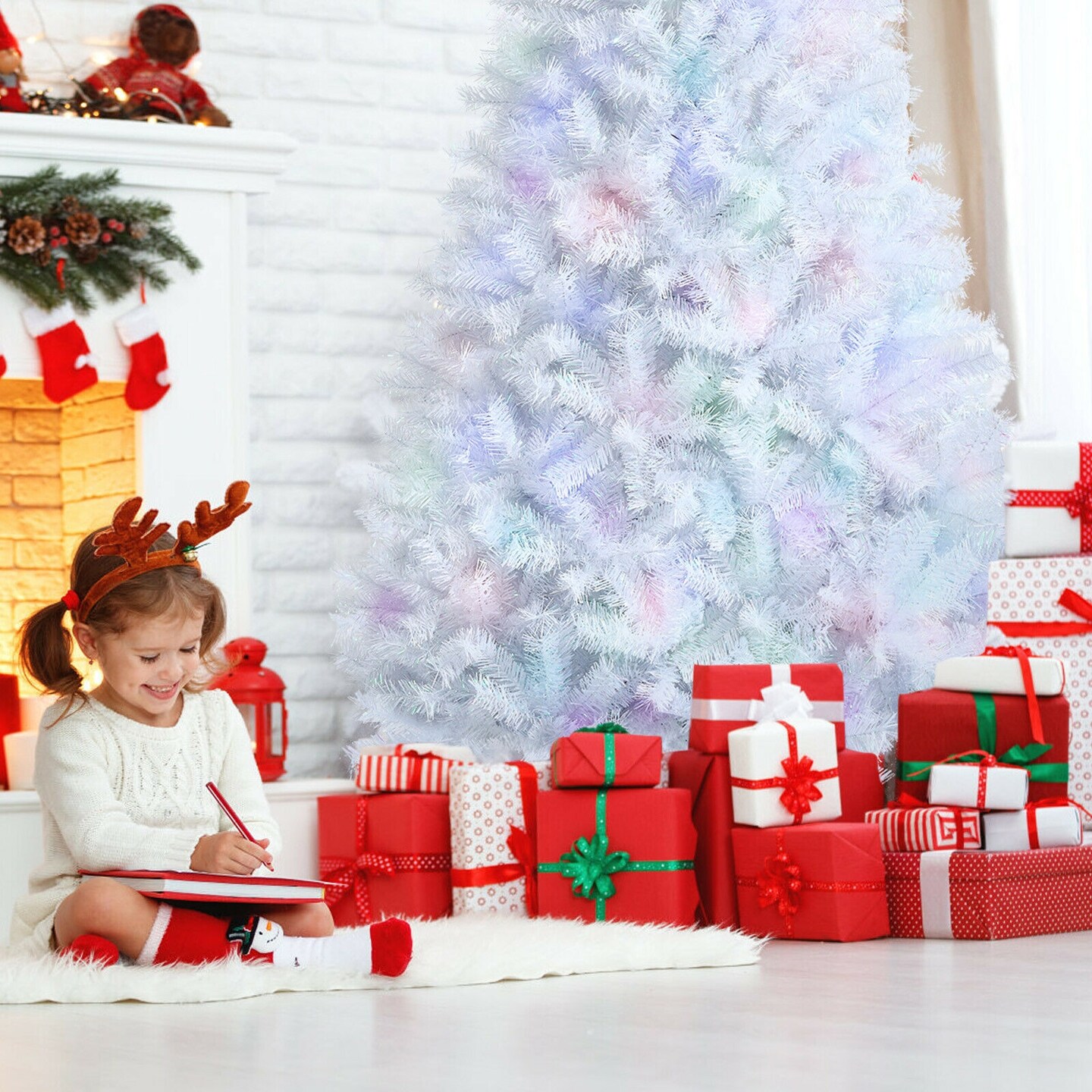 White PVC PET Christmas Tree 7ft with 1156 Tips and Metal Stand