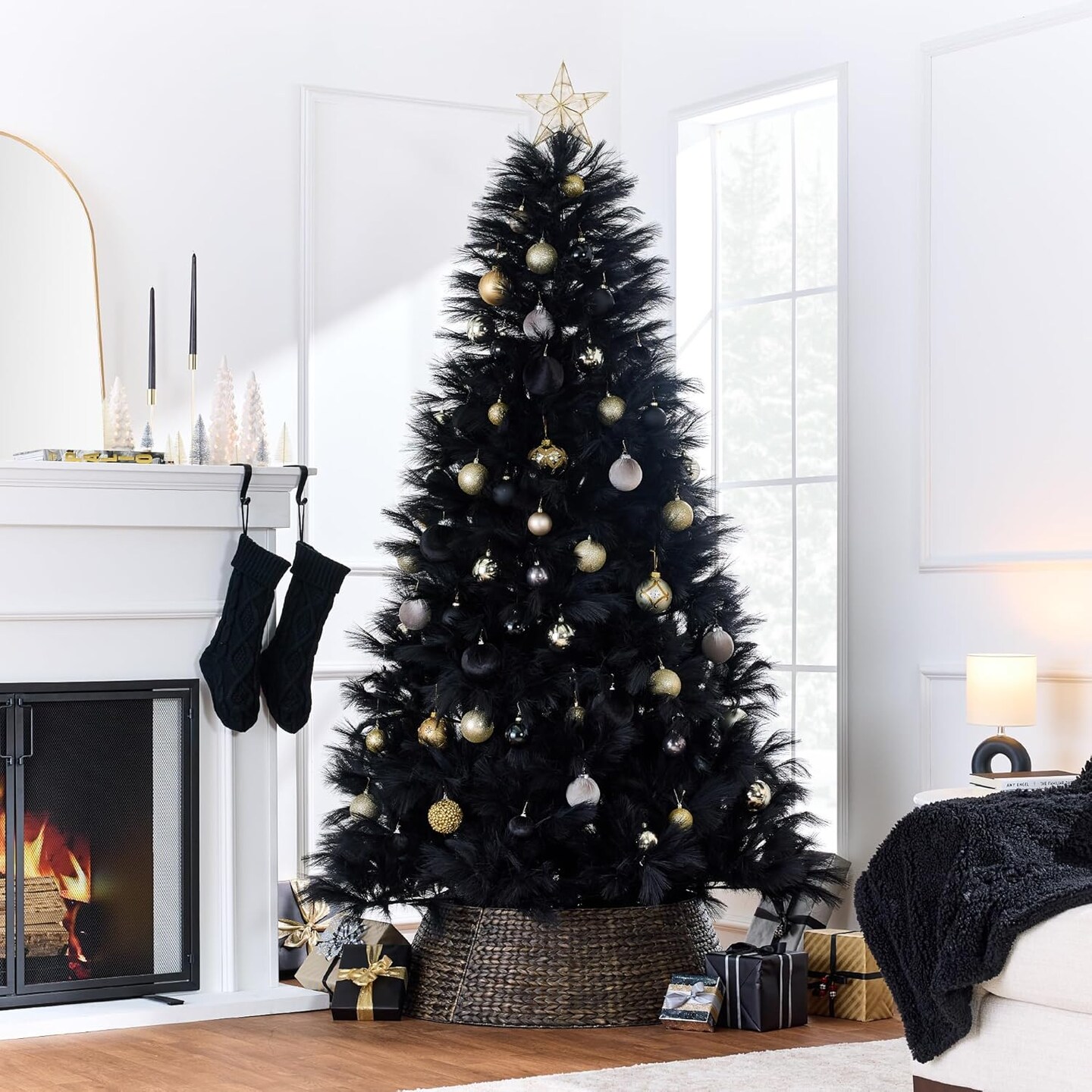 Artificial Pampas Christmas Tree, Deluxe Unlit Holiday D&#xE9;cor with Metal Base, Easy Assembly for Holiday or Home decor