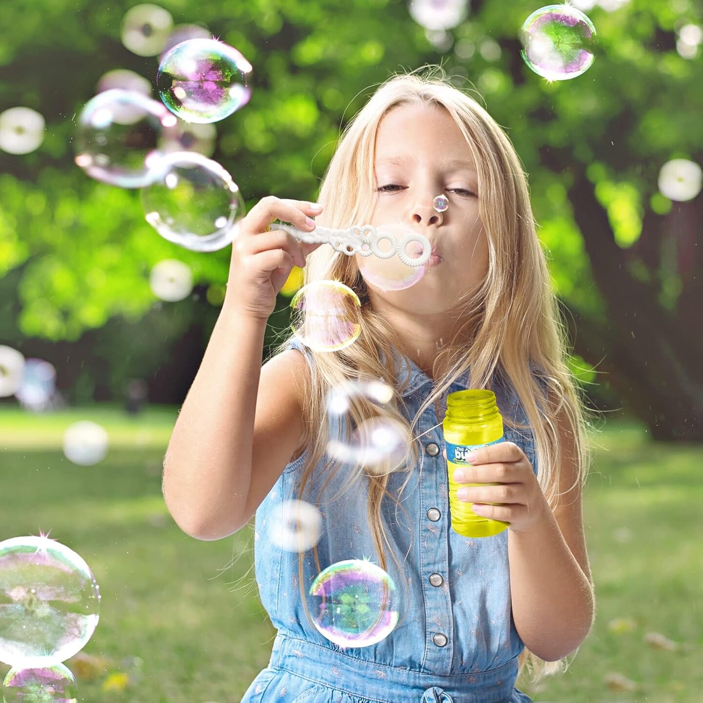 24 Pcs Bubble Bottles with Wand,Bubbles Party Favors for Kids,Summer Toys, Blow Bubbles Solution Novelty Toy, Party Favors, Birthday Party Supplies, Outdoor &#x26; Indoor Activity