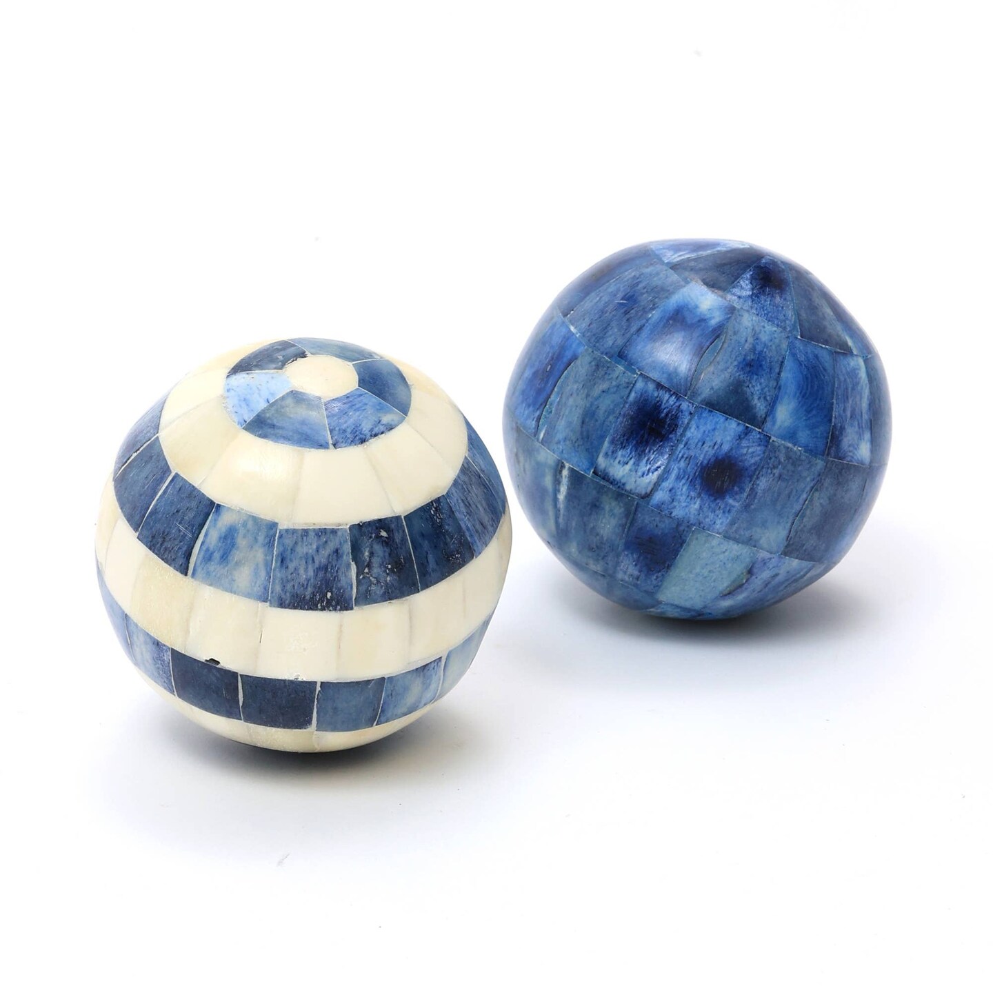 Decorative White and Blue Wooden Ball &#x2013; Stylish Accent for Home D&#xE9;cor