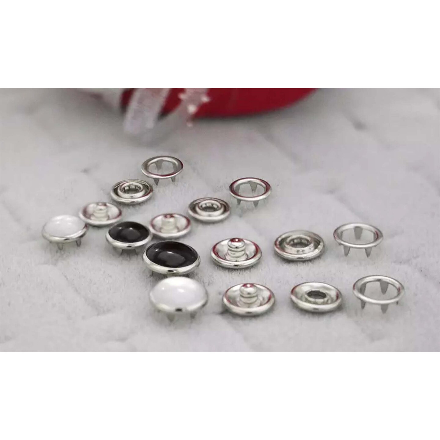 Pearl Prong Ring Snaps with Button Cover 4-Part Set Classic Fasteners Black White