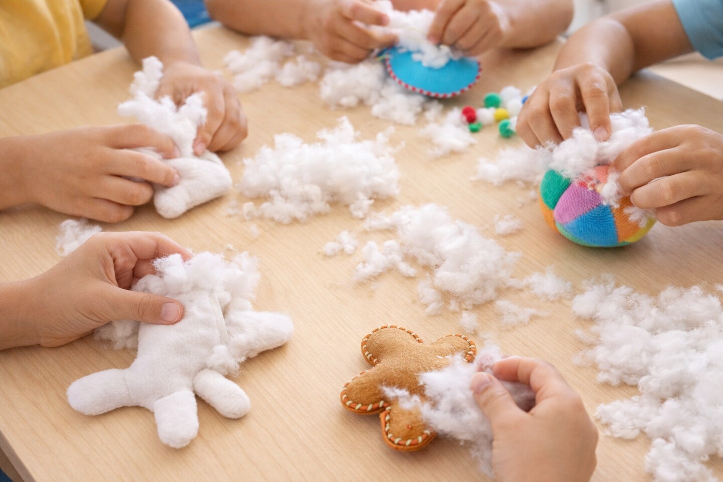 Fluff Fill Polyester Stuffing – 16 oz Premium Fiberfill for Crafts, Pillows & Plush Projects