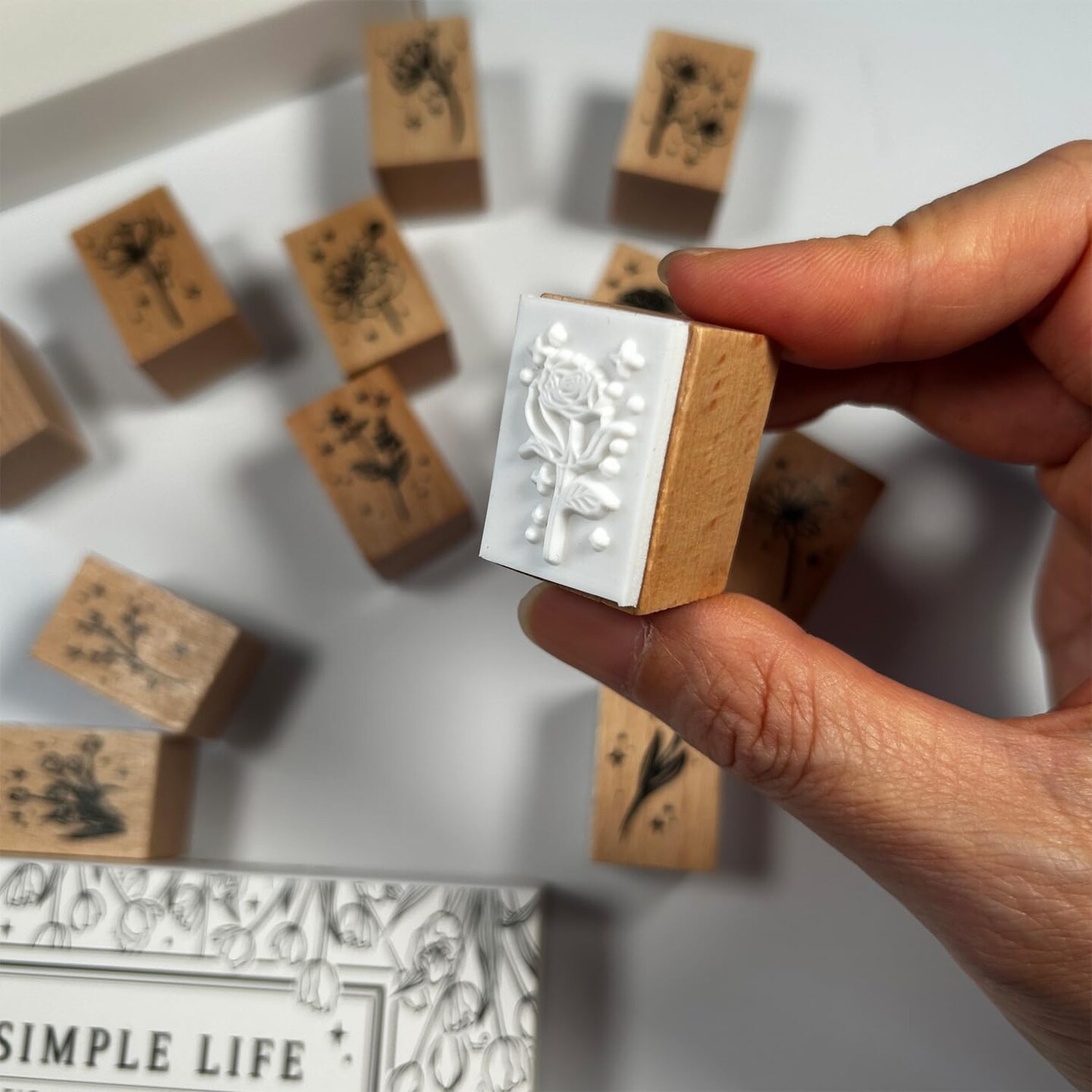 12Pcs Wooden Rubber Stamps Vintage Decorative Plant and Flower Wood Rubber Stamp Set