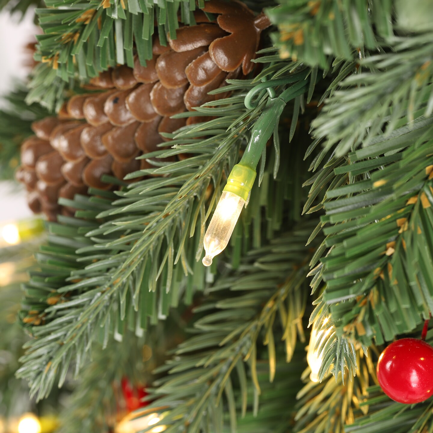 Set of 2/3 4/6/7FT Green Artificial Christmas Porch Tree with red berries,pinecones and warm white lights,3 function w/Foot Pedal