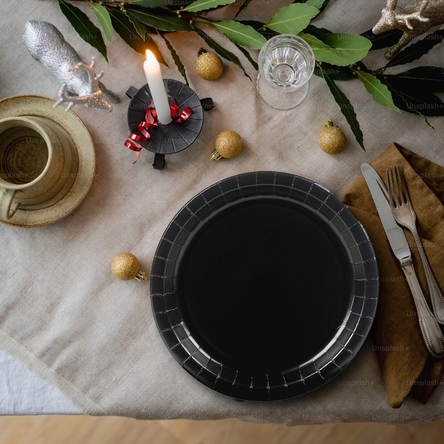 24 Count Black Color Round Paper Dessert Plates 7" Disposable Party Tableware