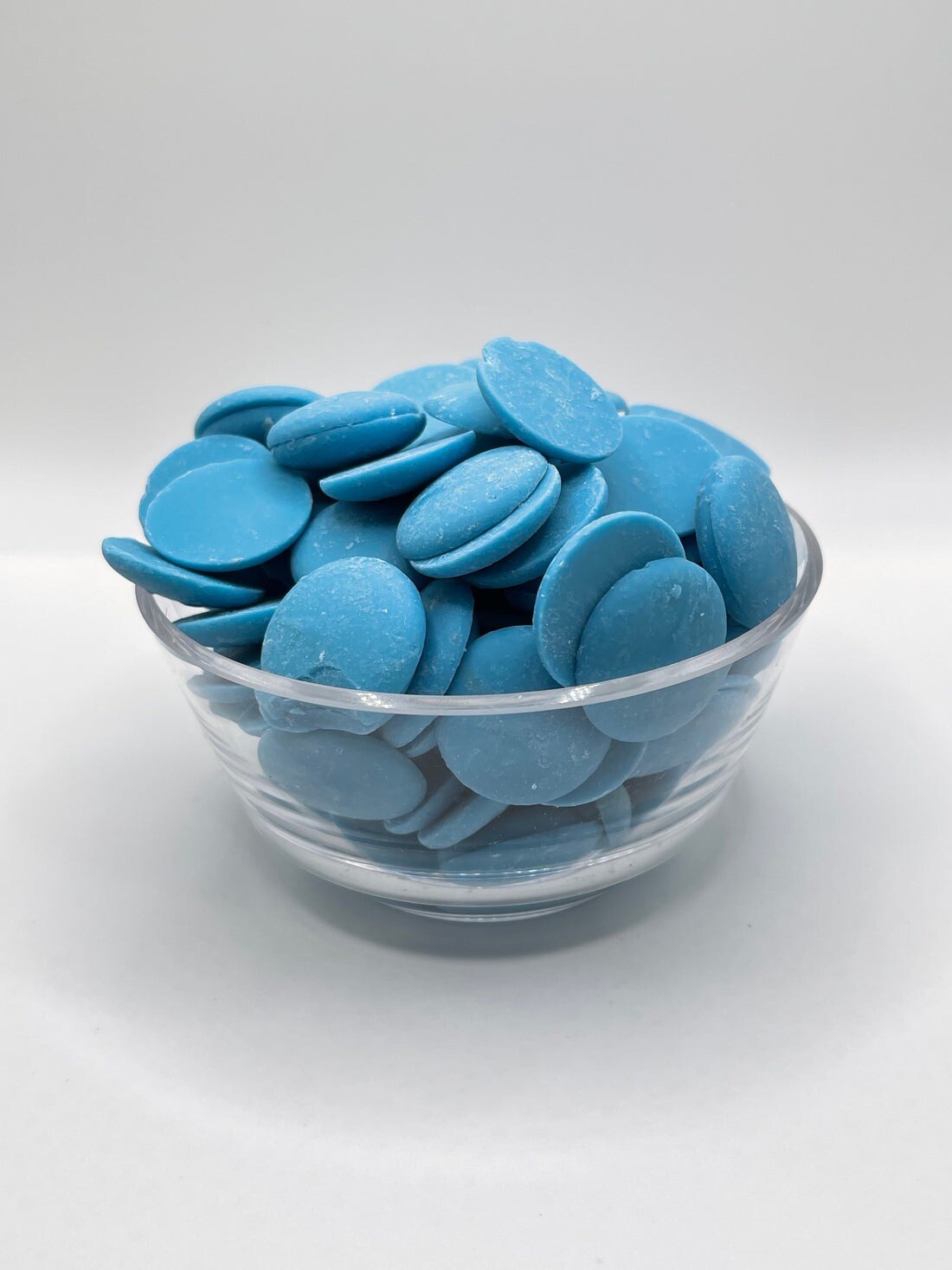 2.5lb Merckens Light Blue Chocolate Candy Melts for Coating Dipping Drizzling Baking and Decorating