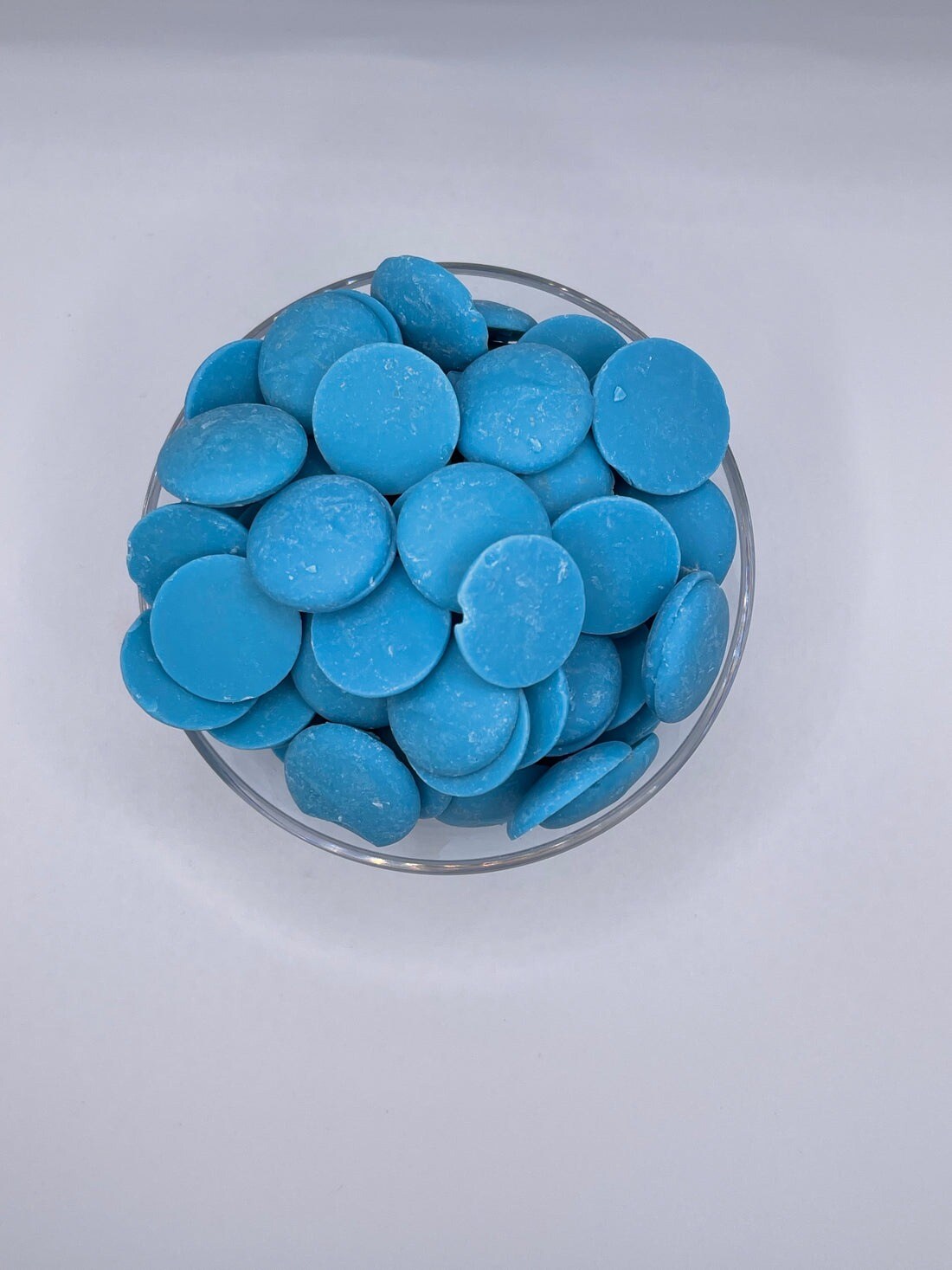 2.5lb Merckens Light Blue Chocolate Candy Melts for Coating Dipping Drizzling Baking and Decorating
