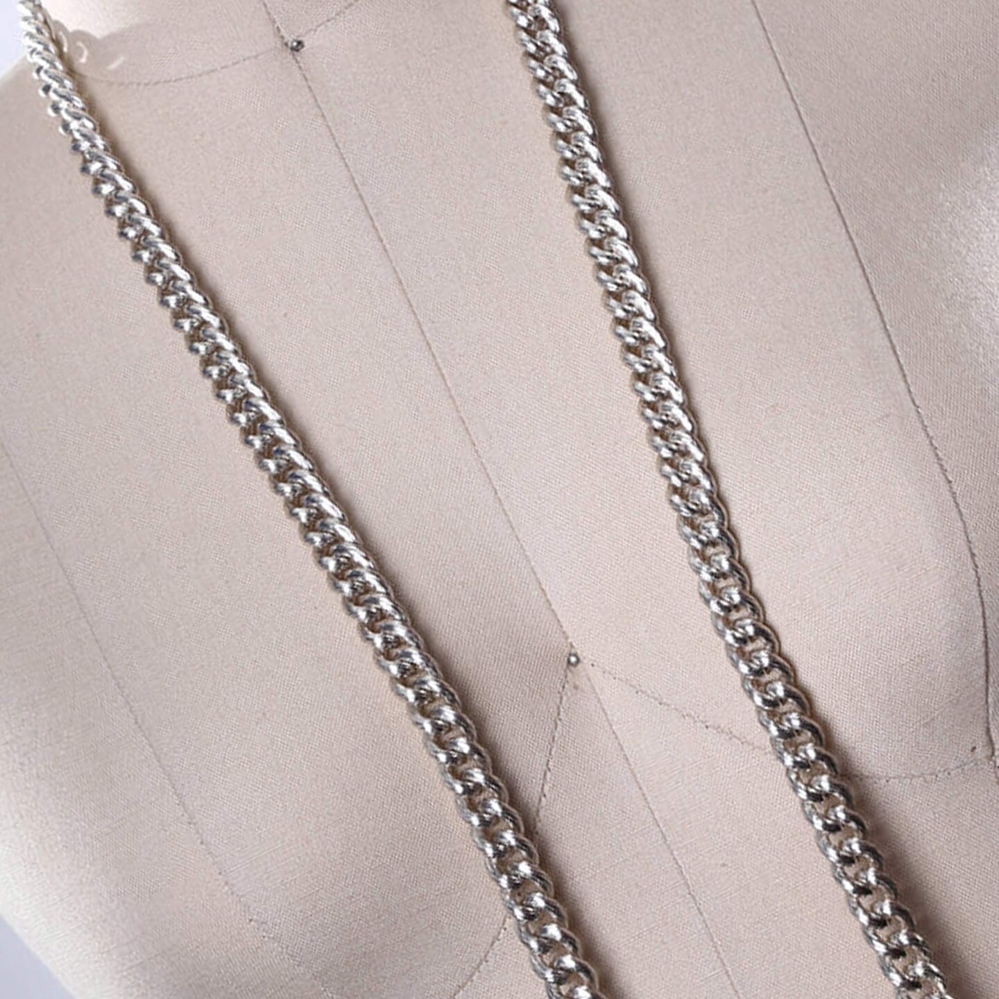 1 Yard 11mm Silver Textured Aluminium Metal Chain Trim for Jewelry and Costumes