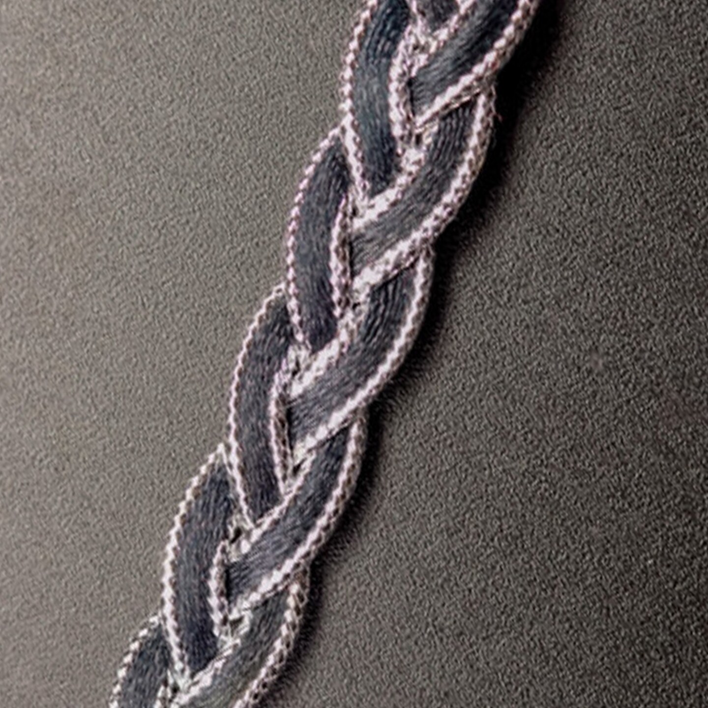 1/2&#x22; x 15 yards Black/Silver Braided Trim Pack of 5