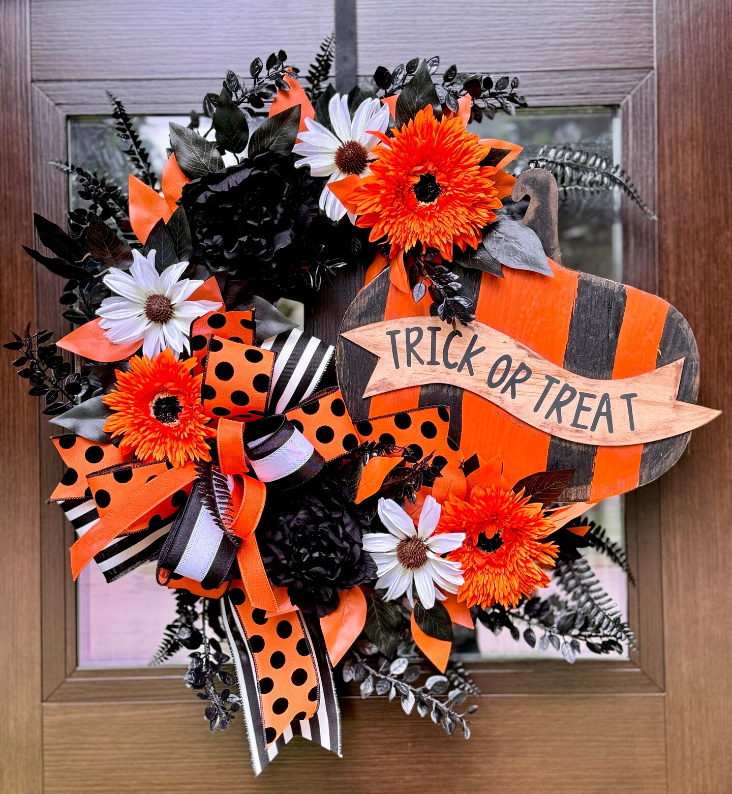 Halloween Wreath, Burlap Halloween Wreath, Black and Orange Wreath, popular Halloween Door Decor, Porch Decor