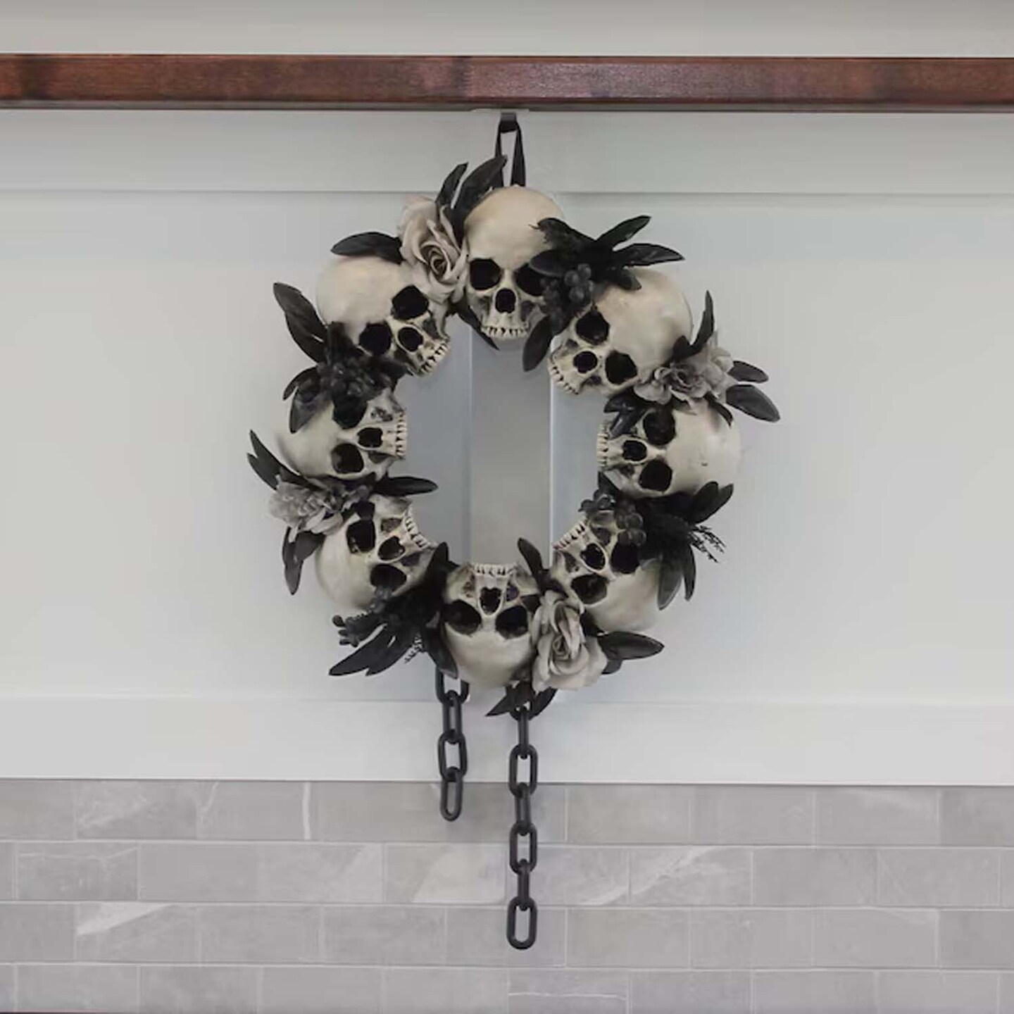 Halloween Haunted Hill Farm 15.7-in Multiple Colors/Finishes Skull Artificial Wreath