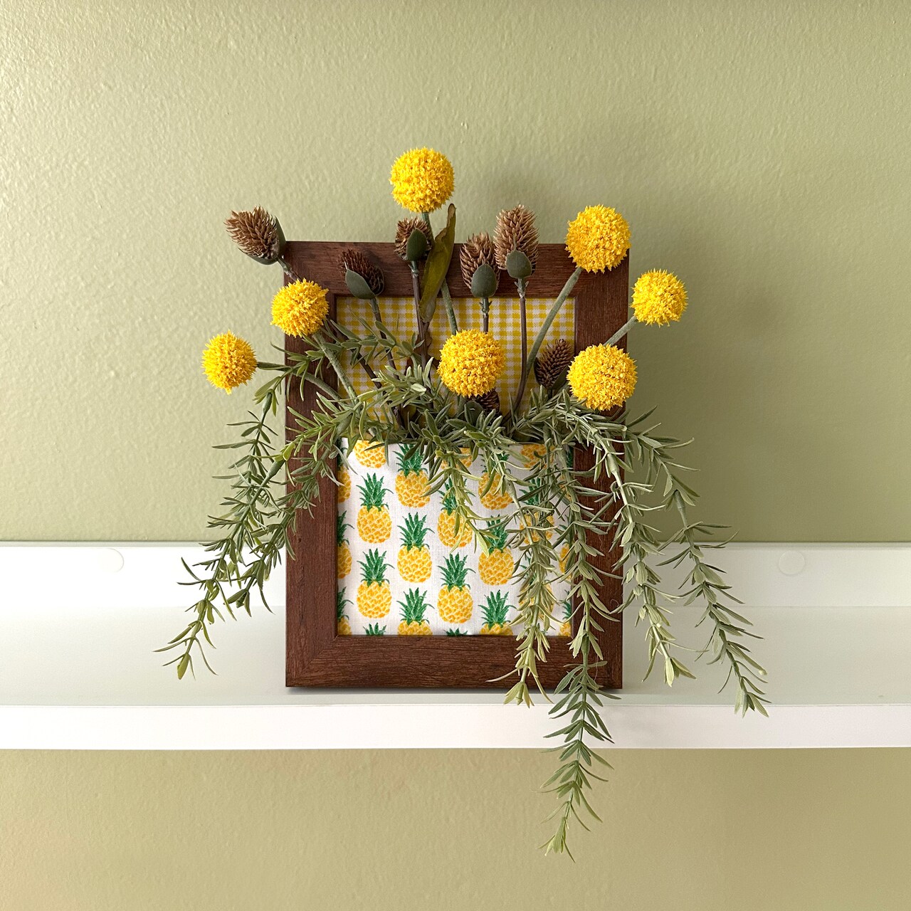 Framed Flower Pocket