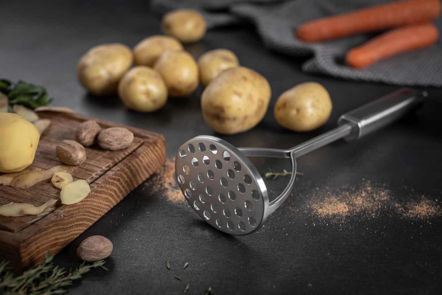 Kuhn Rikon Essential Potato Masher with Stainless Steel Mashing Plate