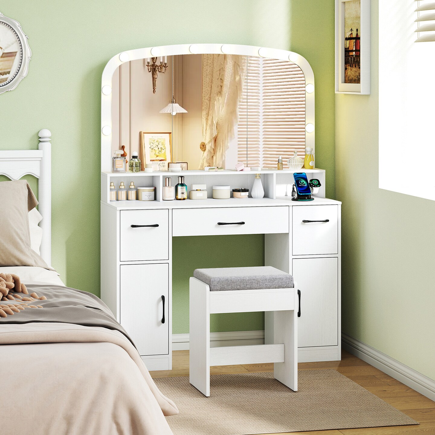 Vanity Table Set LED Mirror Makeup Desk With Stool Charging Station