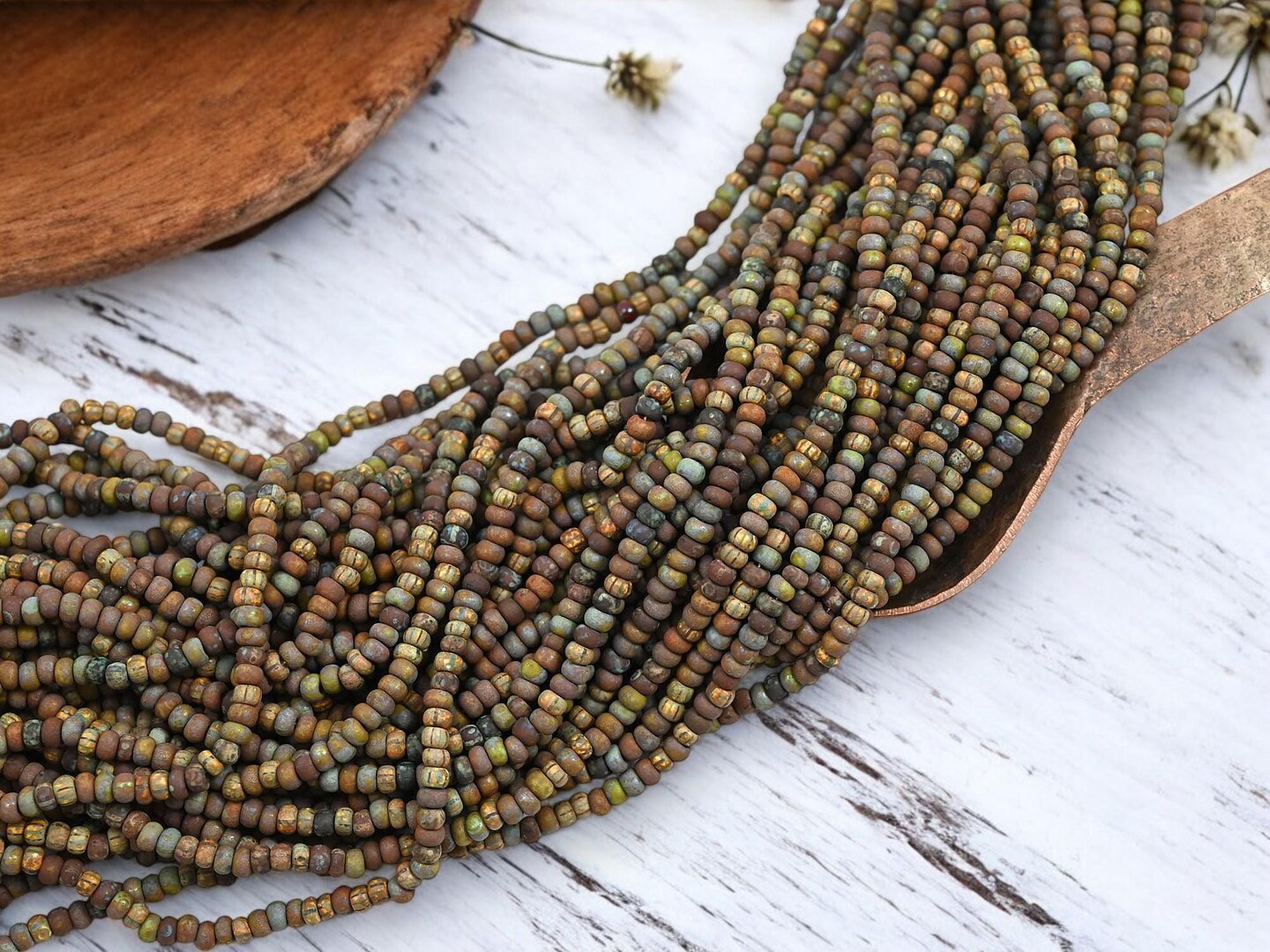 8/0 Aged Matte Rustic Caribbean Striped Picasso Mix Seed Beads (20" Strand)