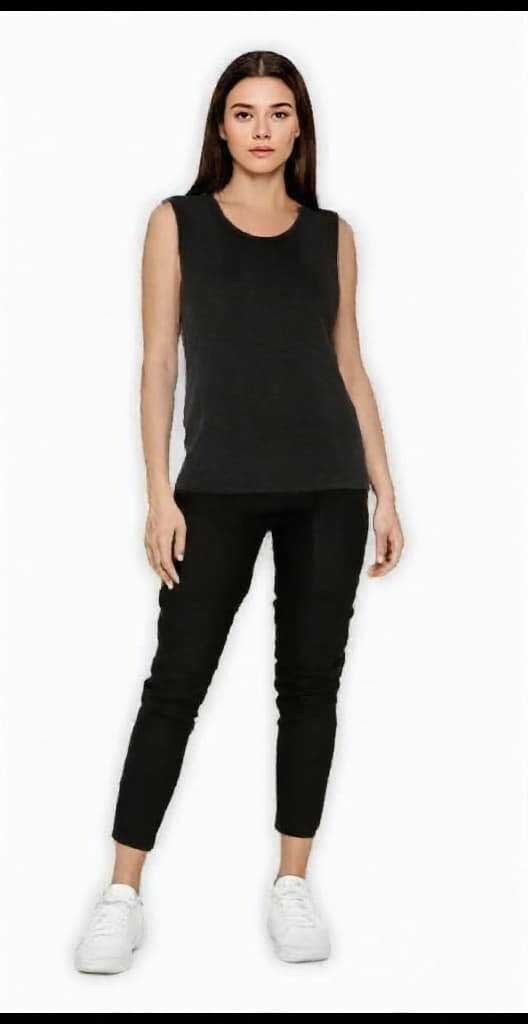 BELLA + CANVAS&#xAE; Women&#x27;s Sleeveless Flowy Scoop Muscle Tank